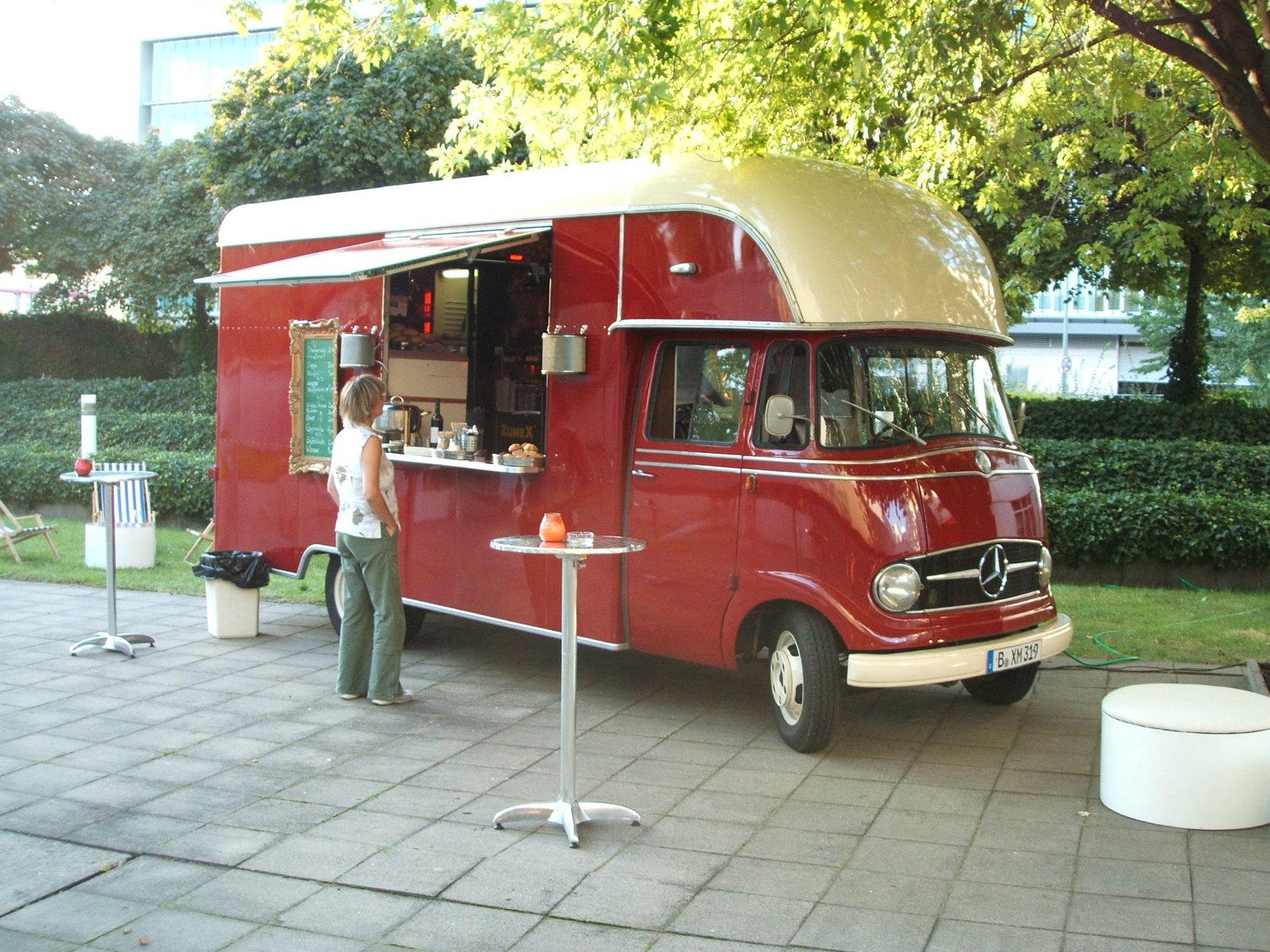 Foodtruck / Food Truck / historisches mieten in Berlin