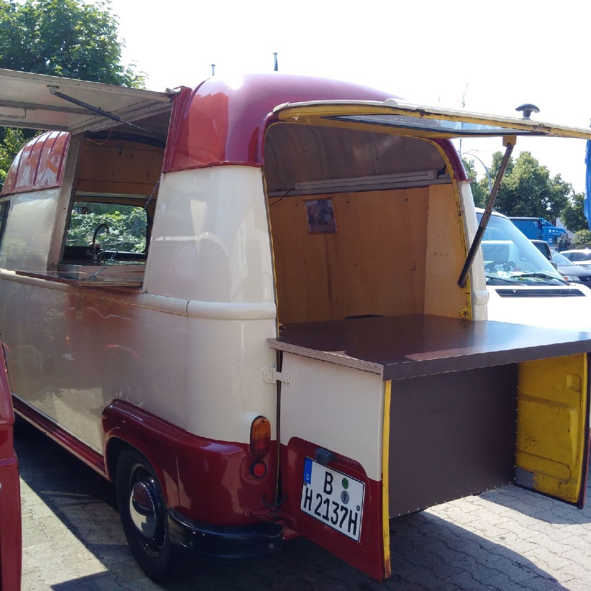 Foodtruck / Food Truck / historisches mieten in Berlin – 3