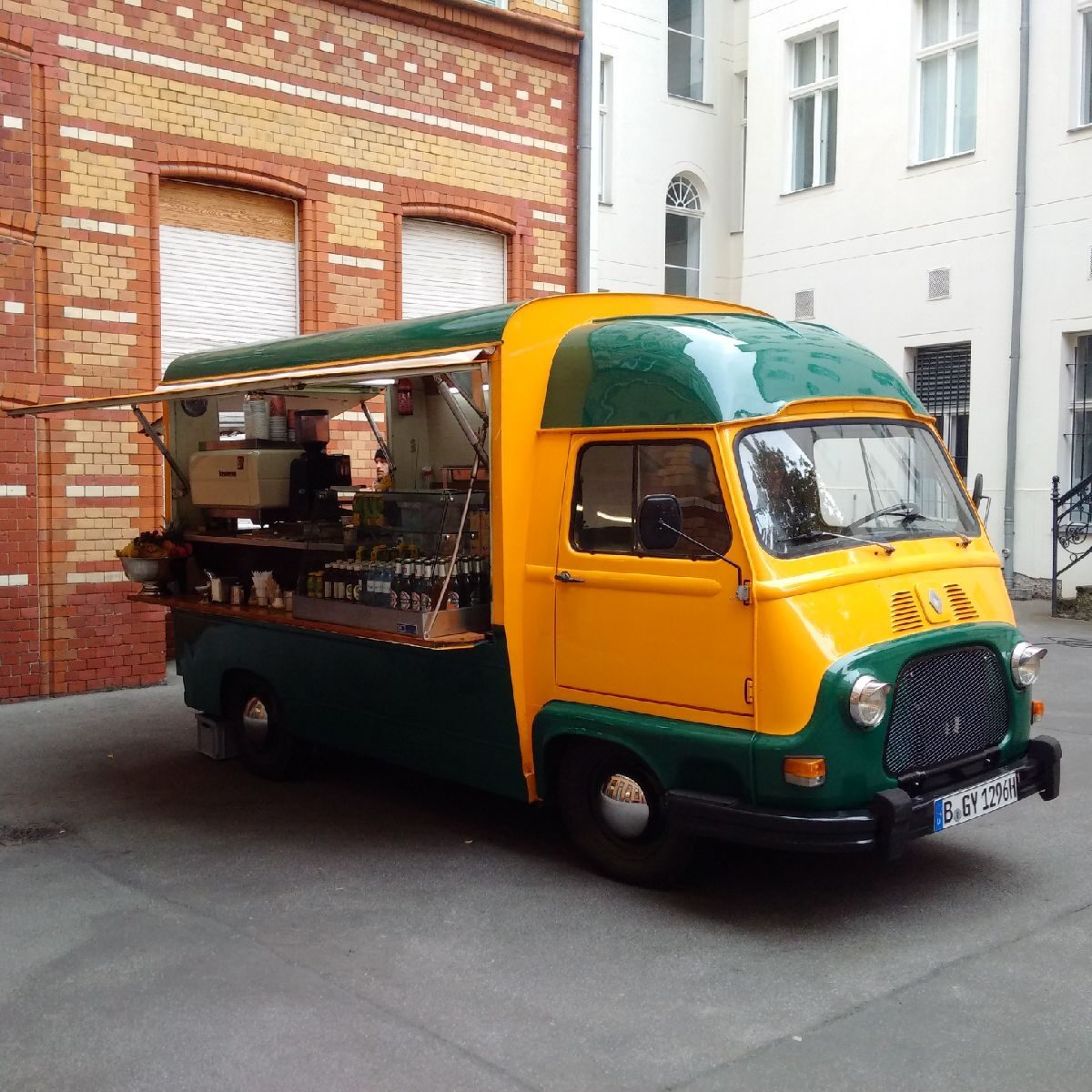 Foodtruck / Food Truck / historisches mieten in Berlin