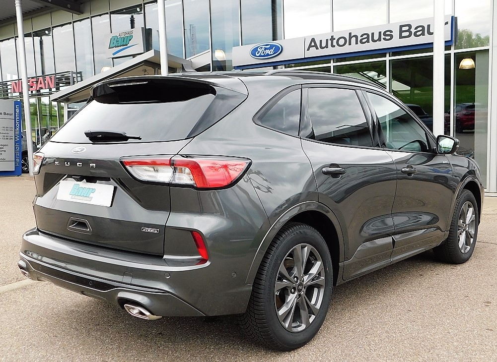Ford Kuga 2.5 Duratec PHEV ST-LINE X mieten in Mutlangen – Magnetic-Grau Met. – 2