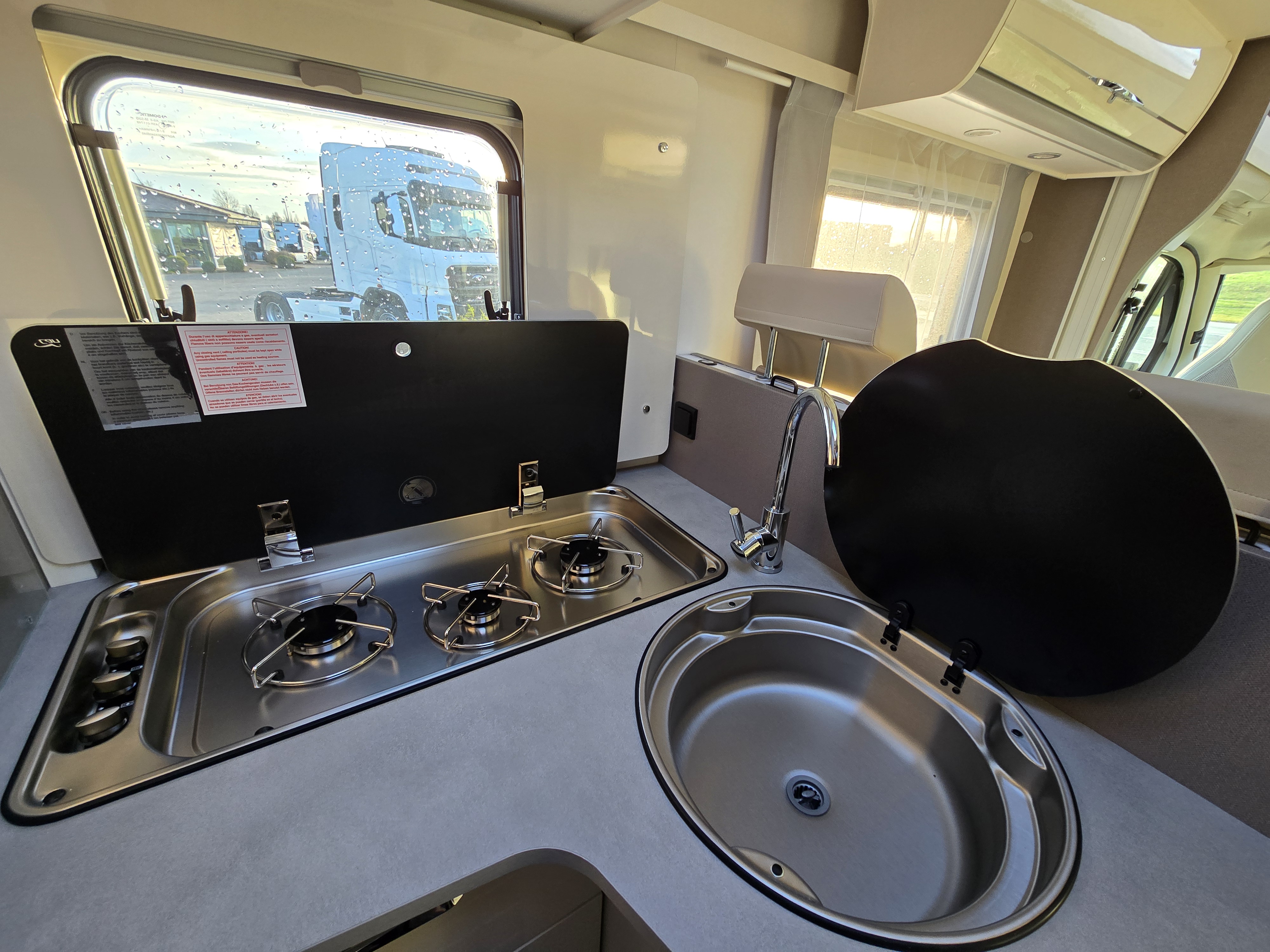 Etrusco T7300 SB Automatik,Längsbetten,Hubbett mieten in Crailsheim – 2026 – Thumbnail 12