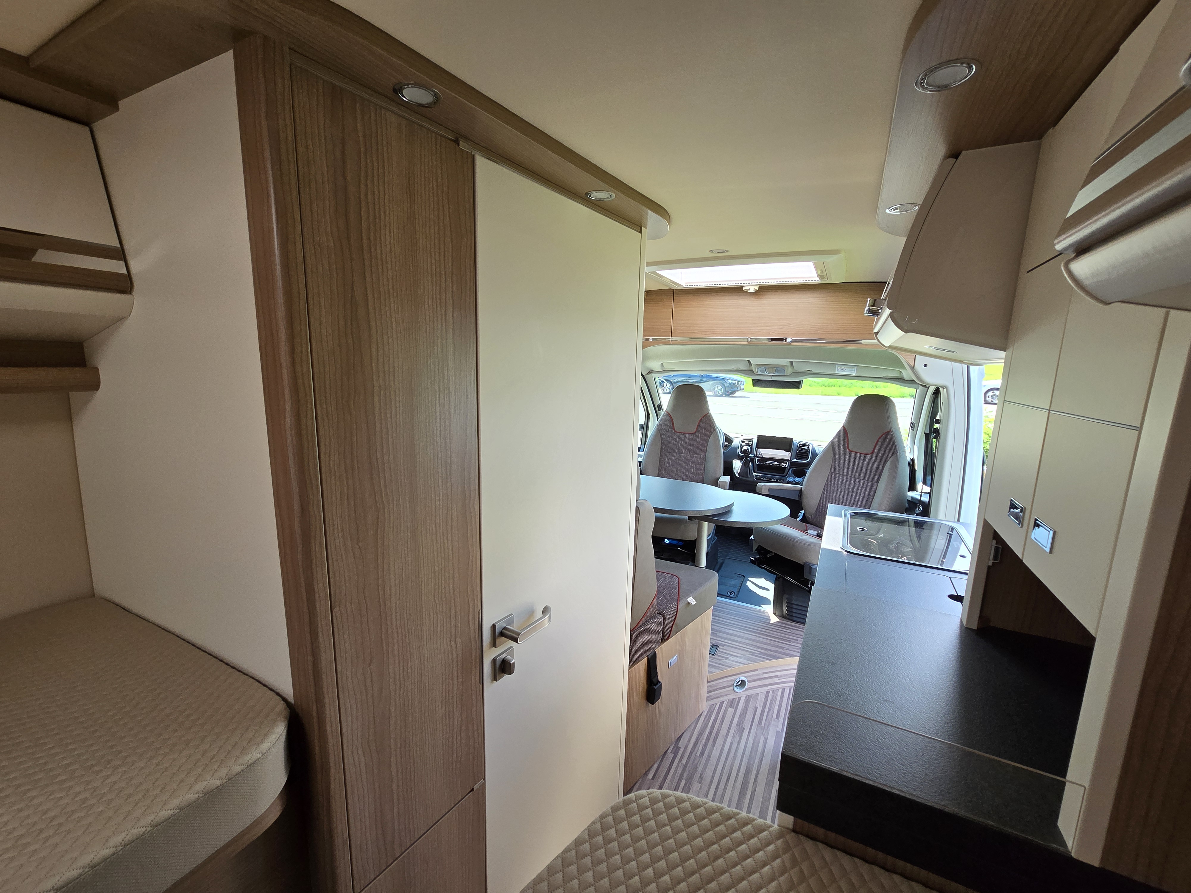 Malibu Van 640 LE K diversity mieten in Crailsheim – 2025 – Thumbnail 13