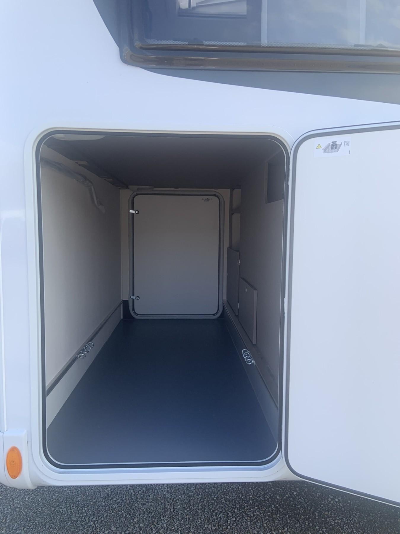 LMC Tourer Lift H730 Automatik mieten in Crailsheim – 2026 – Thumbnail 10