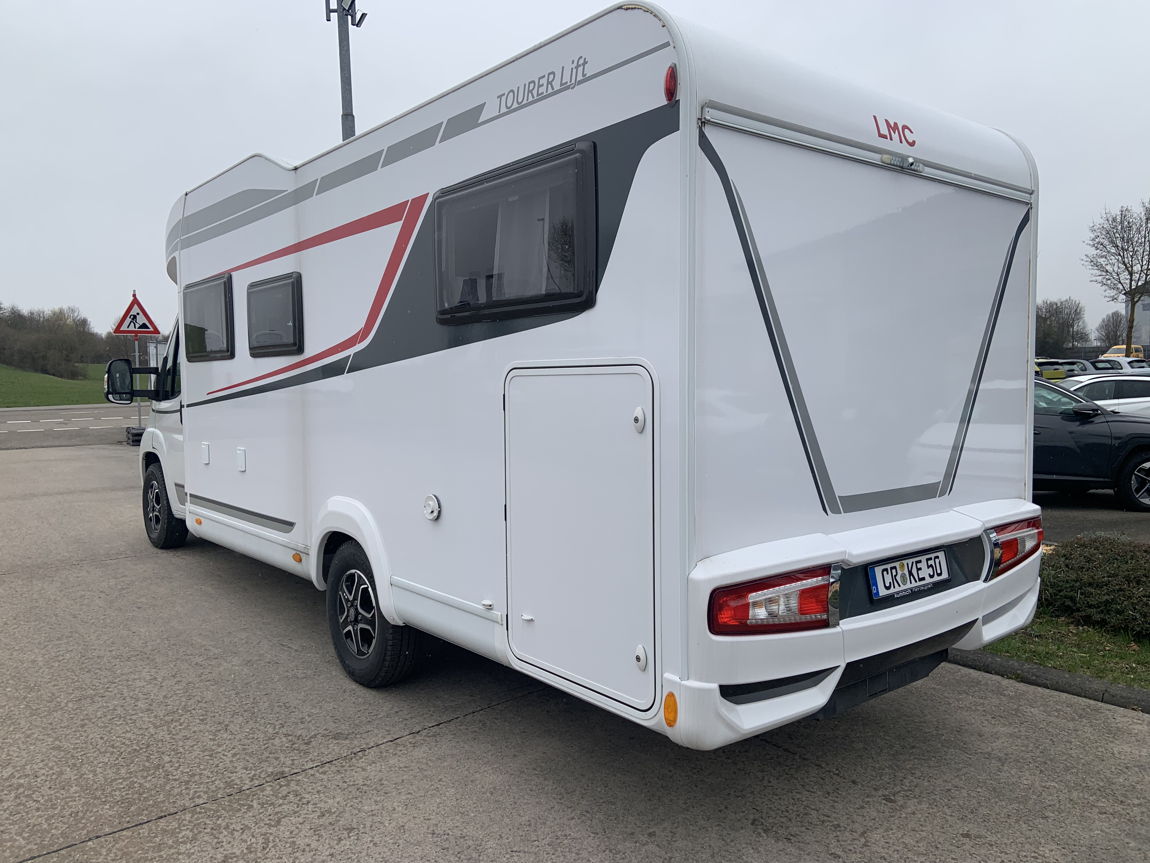 LMC Tourer Lift H730 Automatik mieten in Crailsheim – 2026 – Thumbnail 12