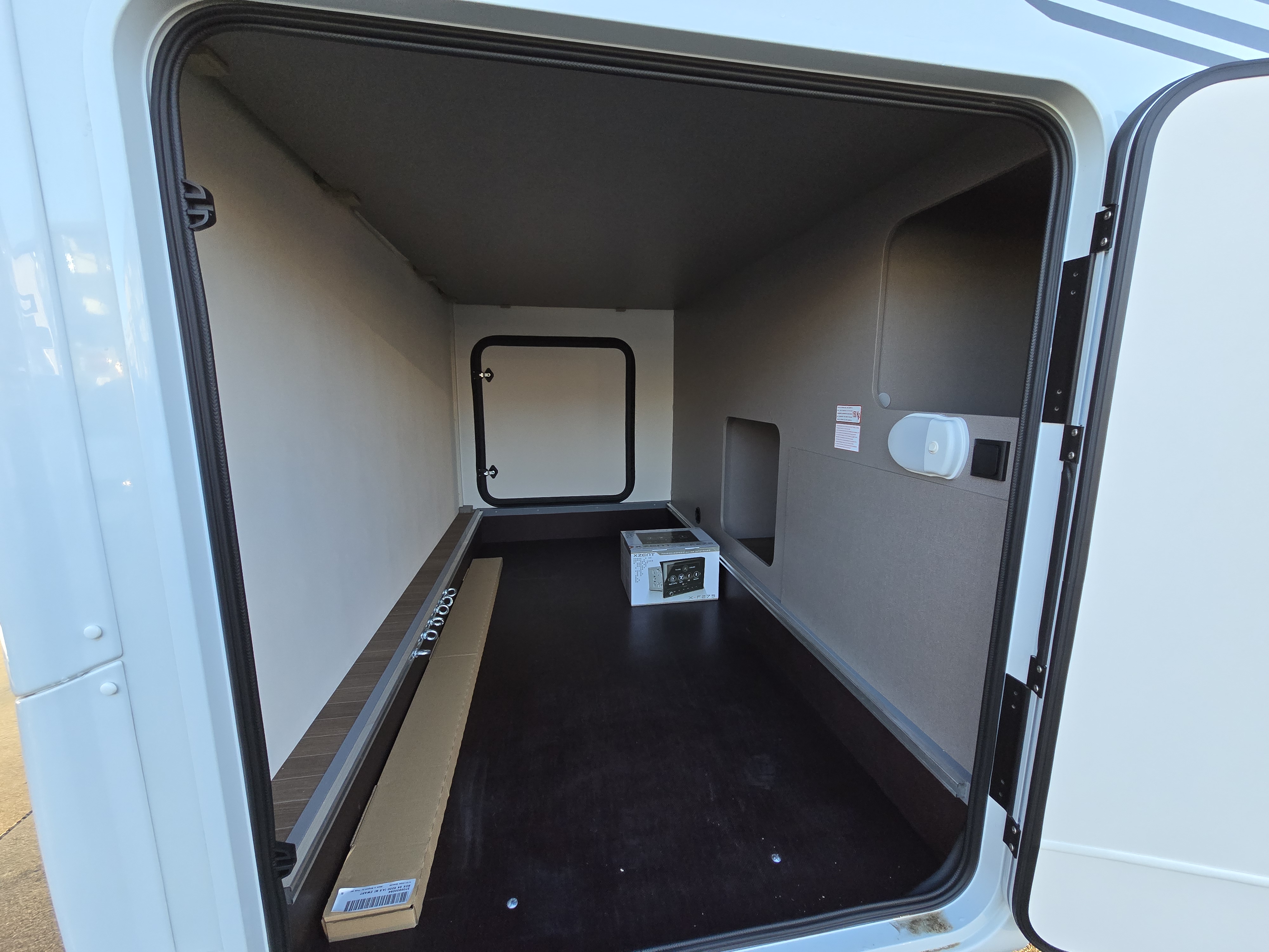 Etrusco T7300 SB Automatik,Längsbetten,Hubbett mieten in Crailsheim – 2026 – Thumbnail 19