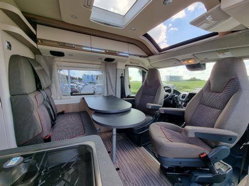 Malibu Van Automatik 600 DB Charming GT 180 PS mieten in Crailsheim – 2025 – Thumbnail 9