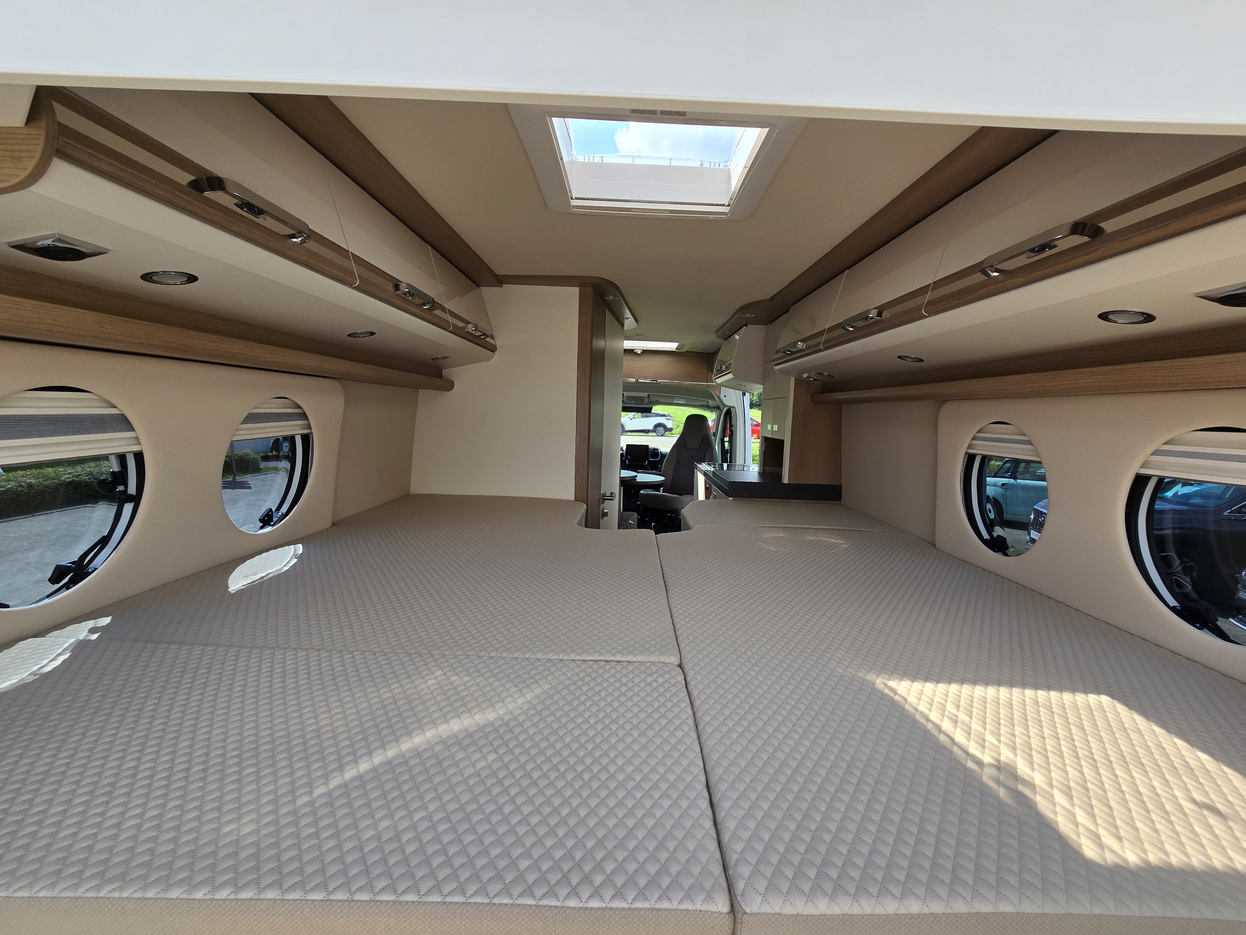 Malibu Van 640 LE K diversity mieten in Crailsheim – 2025 – Thumbnail 19