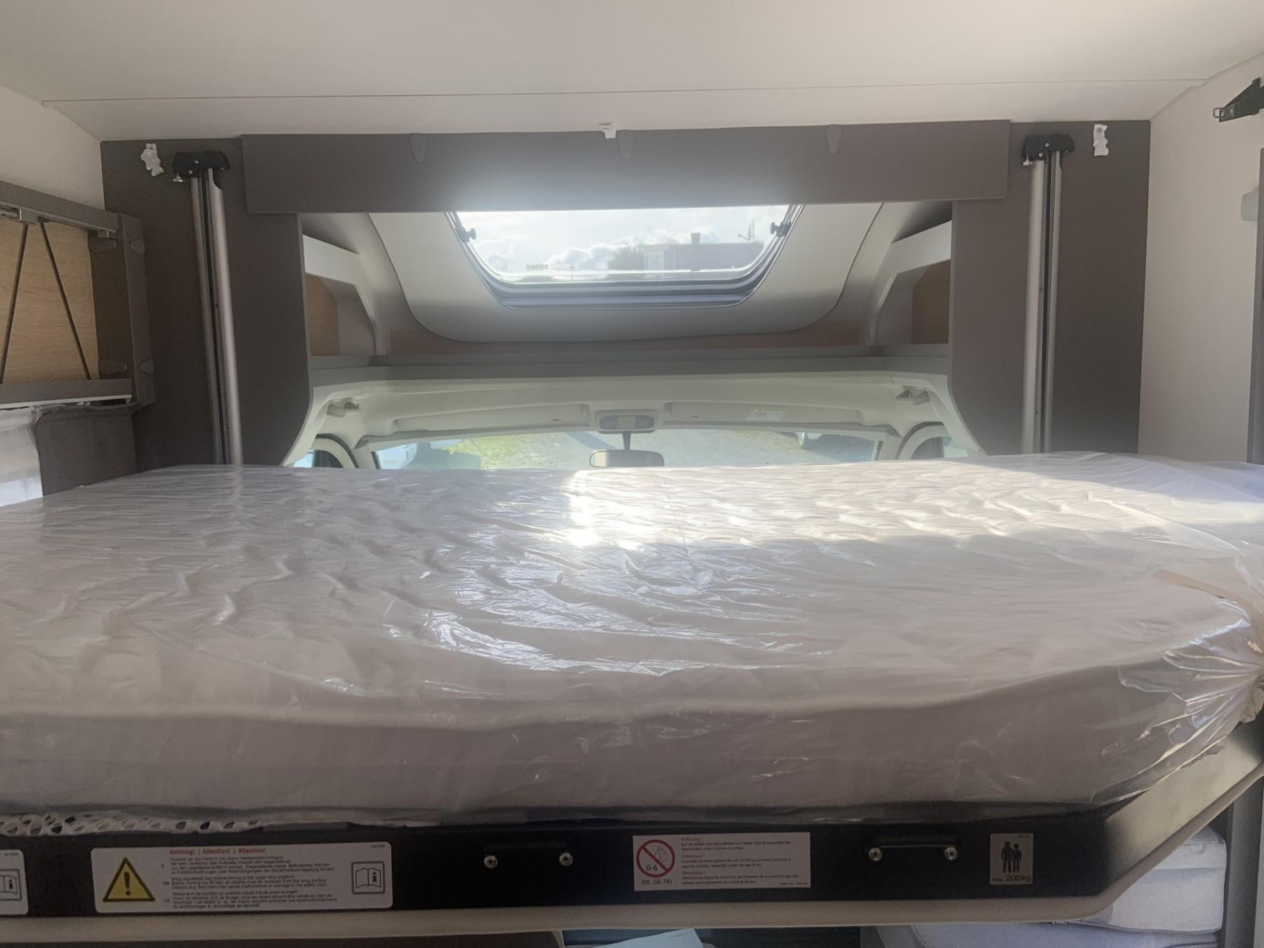 LMC Tourer Lift H730 Automatik mieten in Crailsheim – 2026 – Thumbnail 8
