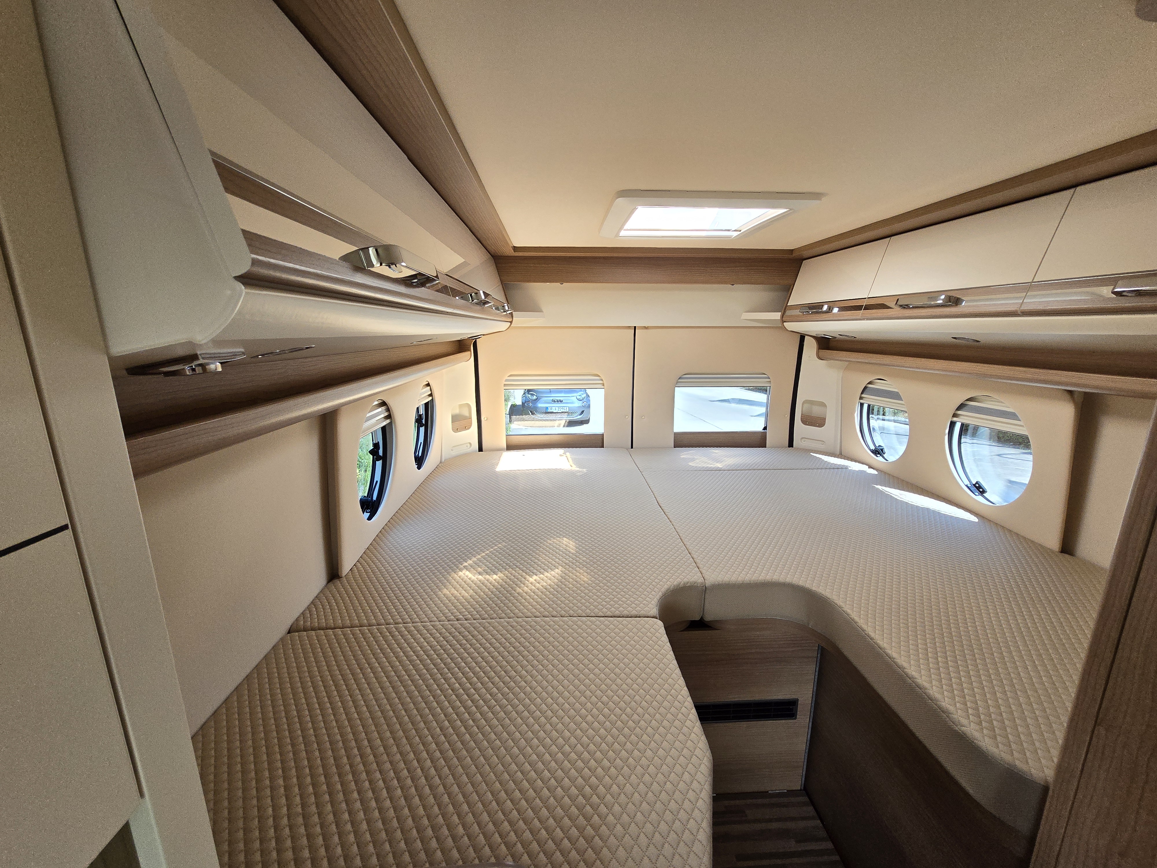 Malibu Van 640 LE K diversity mieten in Crailsheim – 2025 – Thumbnail 12