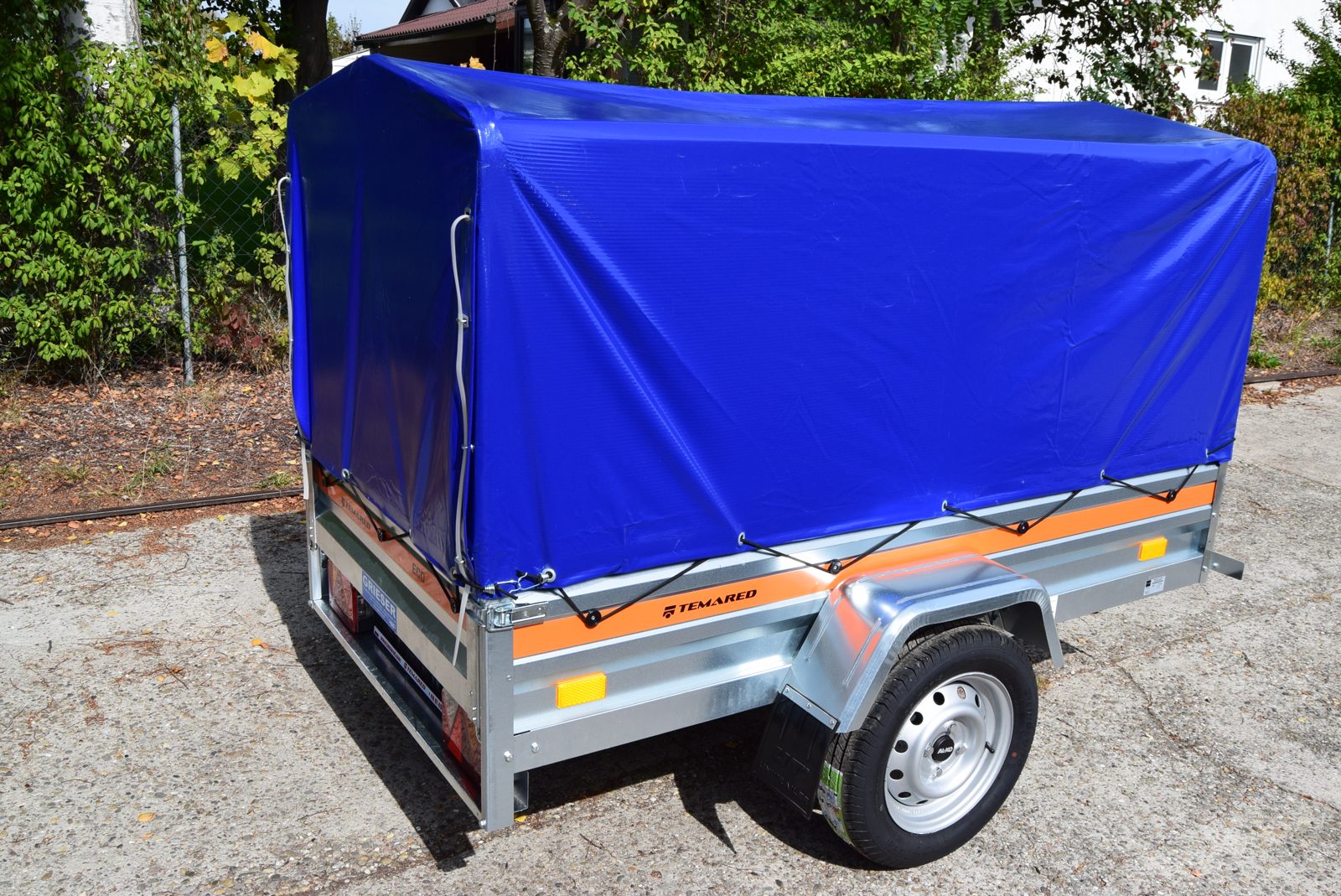 Anhänger 750 kg mit Hochplane mieten in Donaustraße 14 – 626 kg – 2