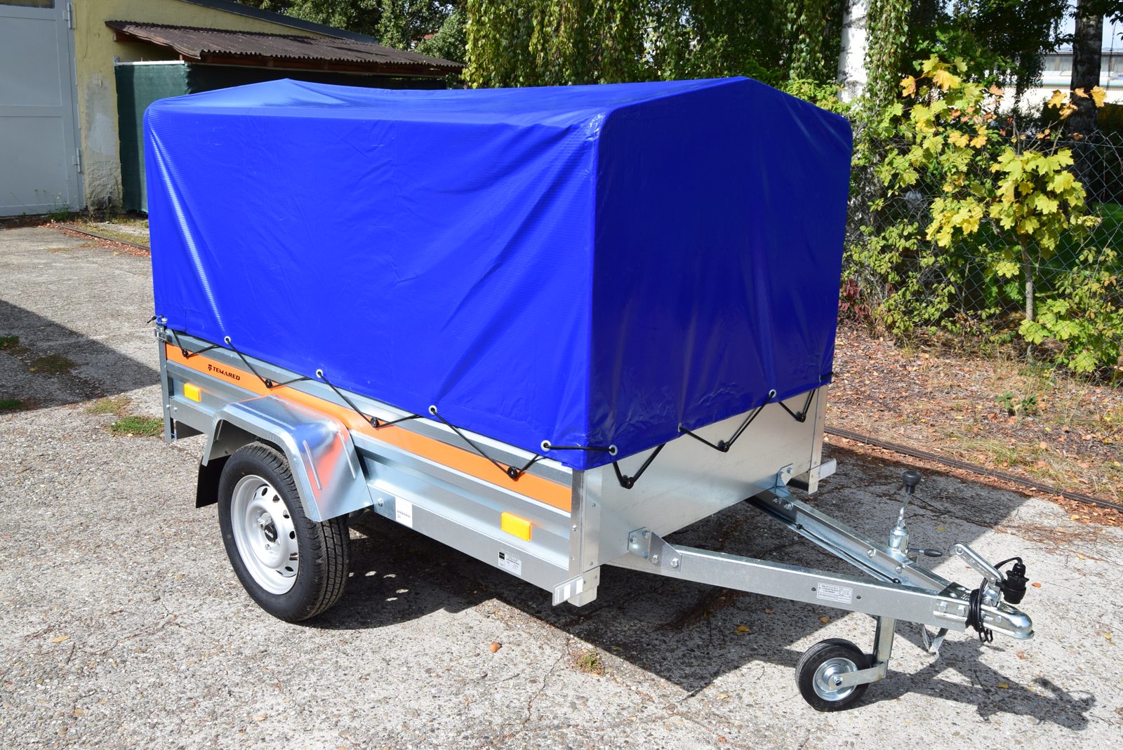 Anhänger 750 kg mit Hochplane mieten in Donaustraße 14 – 626 kg