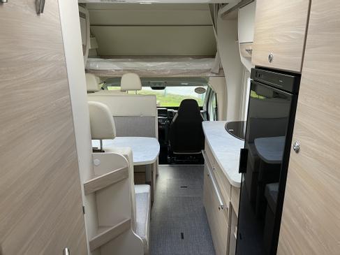 Eura-Mobil Activa One 690 HB mieten in Wardenburg – 2024 – Thumbnail 11