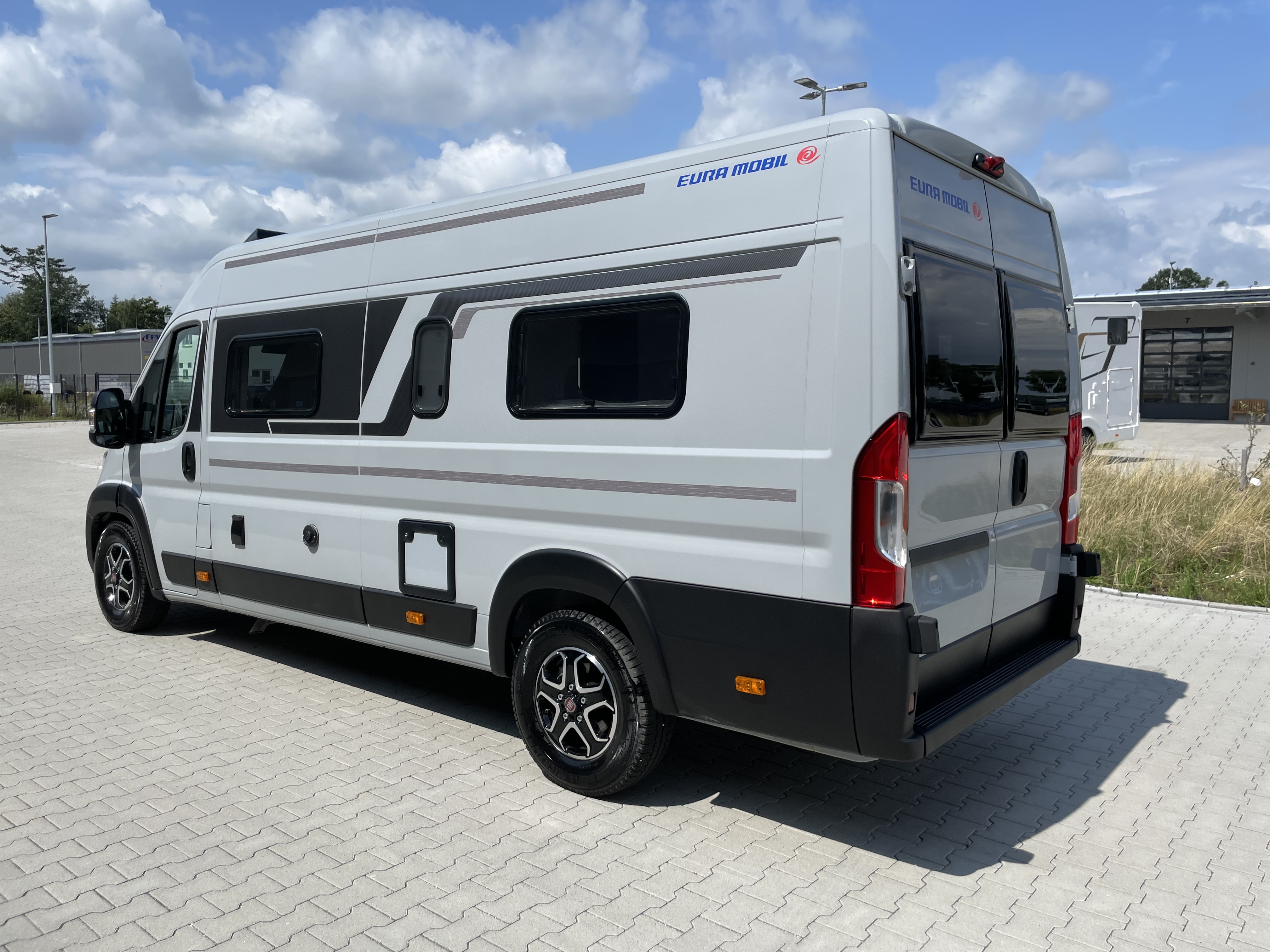 Eura-Mobil Van 635 EB mieten in Wardenburg – 2023 – 4