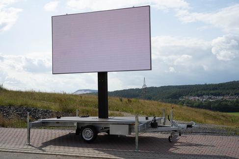 LED Trailer 3 mieten in Eichenzell – outdoor