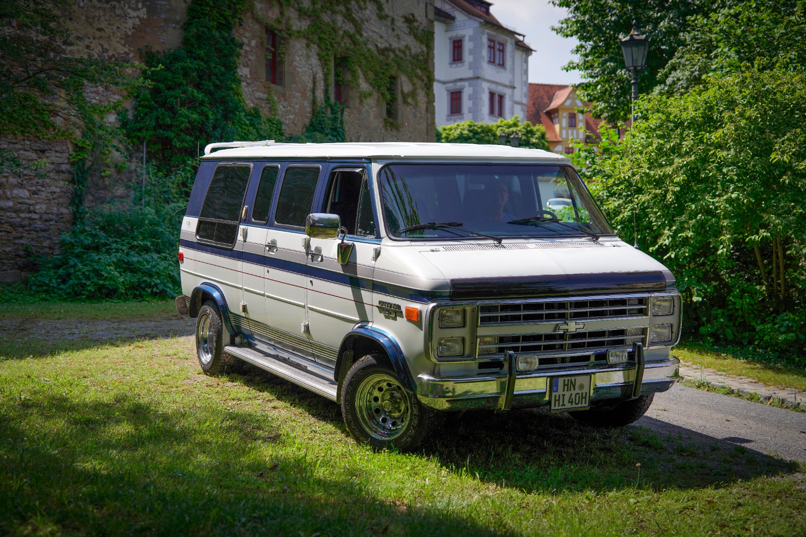 Chevrolet G20 mieten in Neckarwestheim – Keine Anfahrtskosten inbegriffen – Thumbnail 6