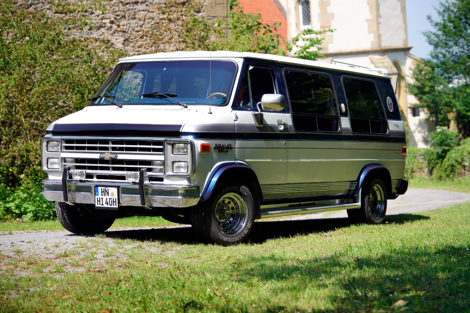 Chevrolet G20 mieten in Neckarwestheim – Keine Anfahrtskosten inbegriffen