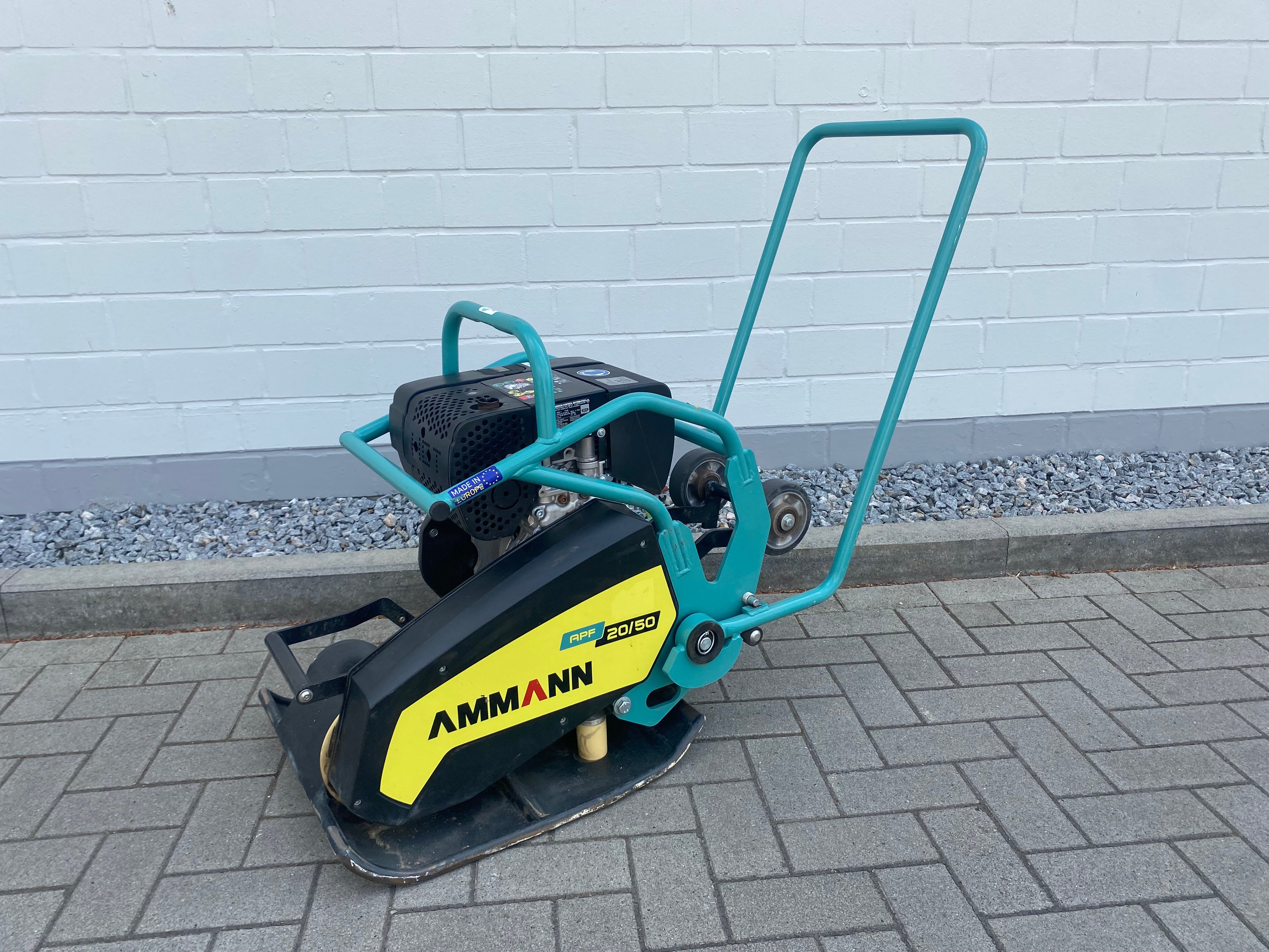 Rüttelplatte Mieten Verdichter Leihen Rüttler Bagger mieten in Lübeck – 70kg, 106kg, 215kg – 2