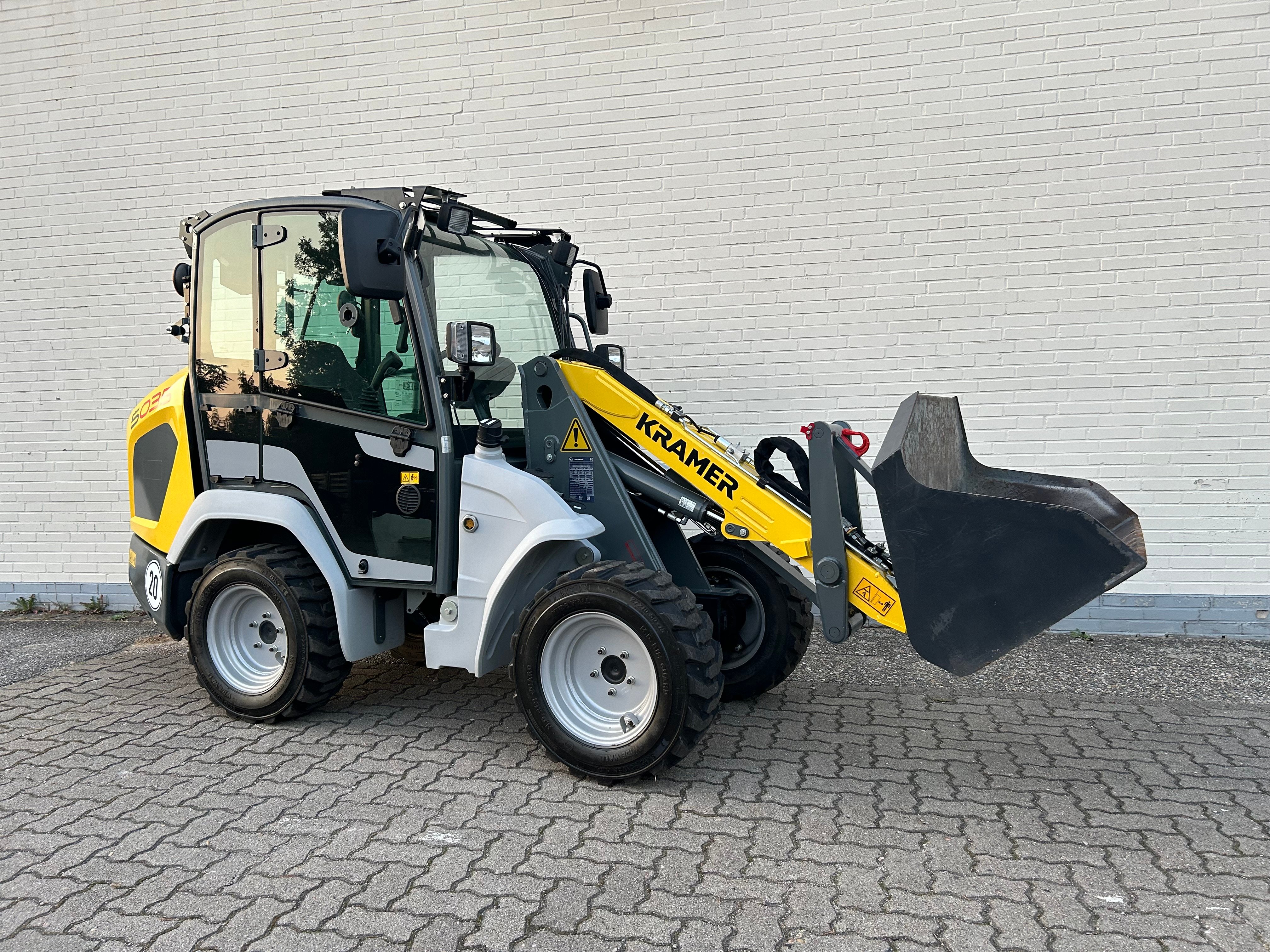 Minibagger Mieten Yanmar Leihen Baumaschinevermietung Bagger mieten in Lübeck – 2