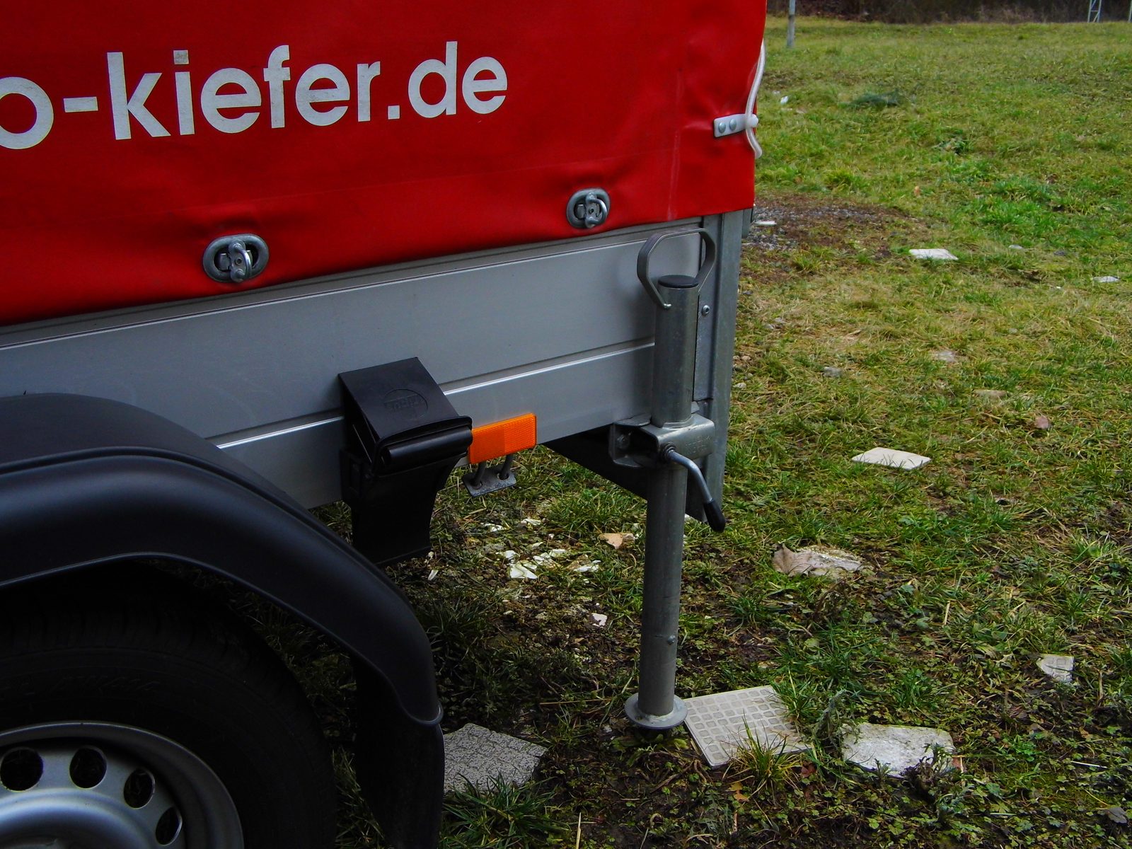 Kastenanhänger Tieflader mieten in Waibstadt – 560 kg – 3