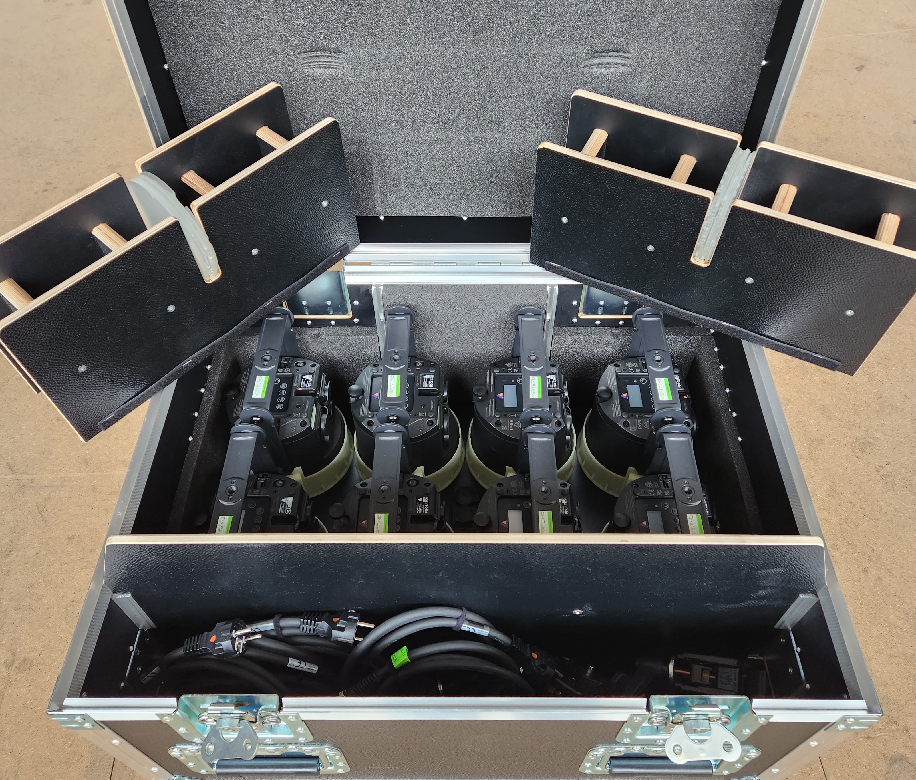 Astera AX5 Akku LED PAR mieten in München – 3