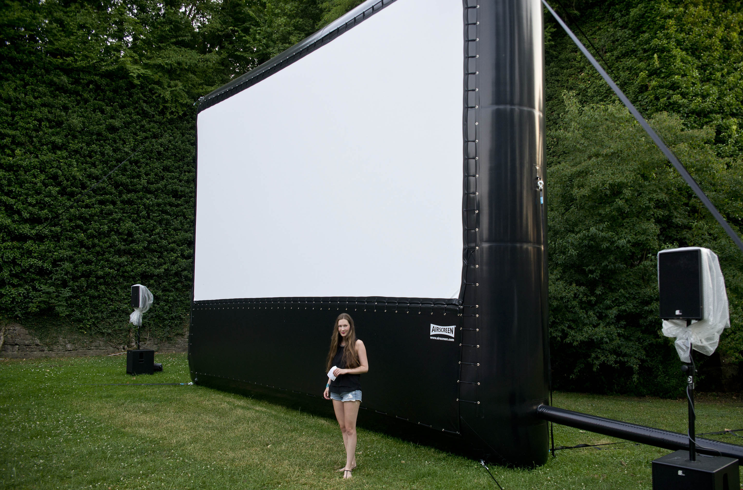 OPEN AIR KINO PAKET mit AIRSCREEN mieten in Würzburg – Bis 1.000m² – 2