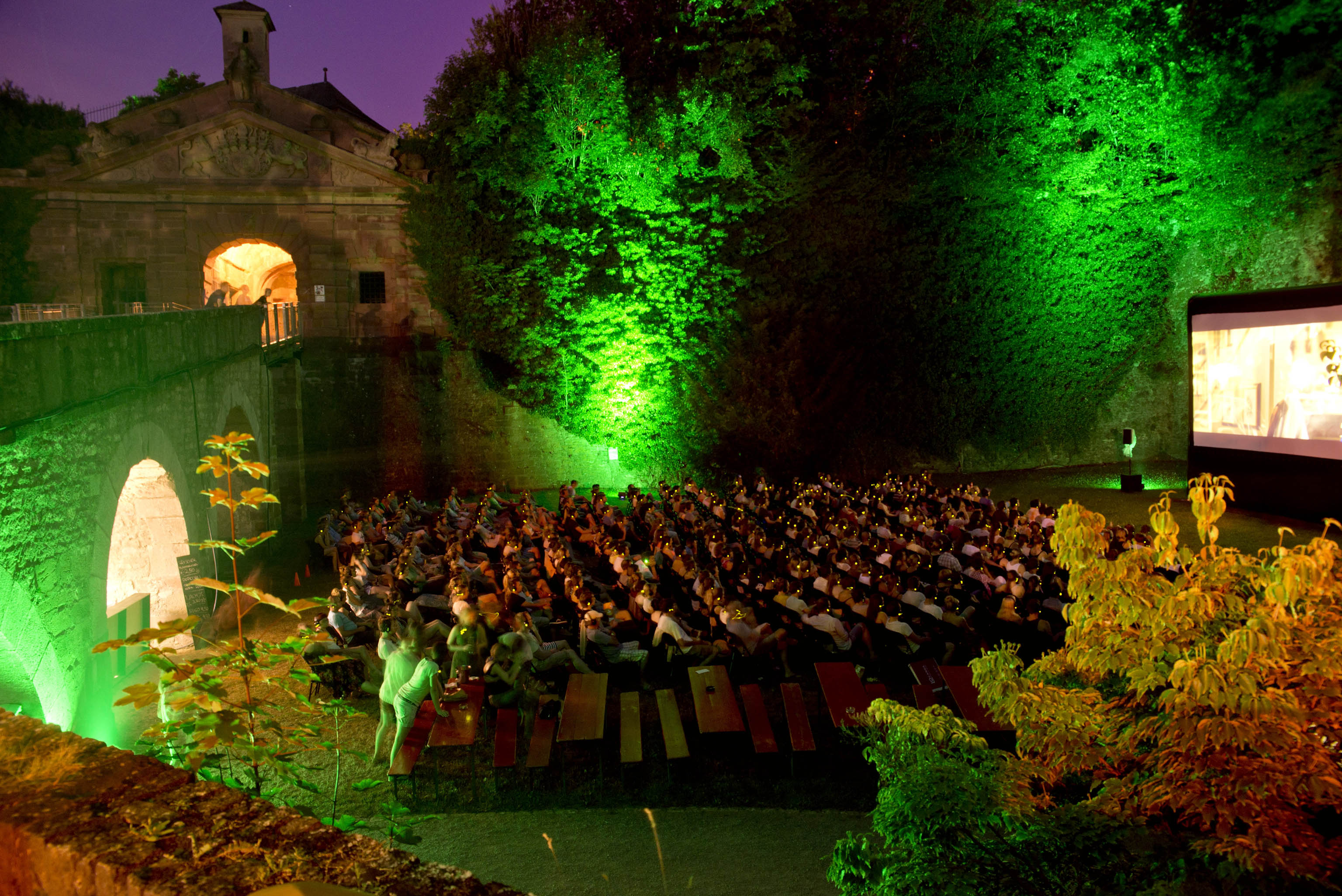OPEN AIR KINO PAKET mit AIRSCREEN mieten in Würzburg – Bis 1.000m² – 3