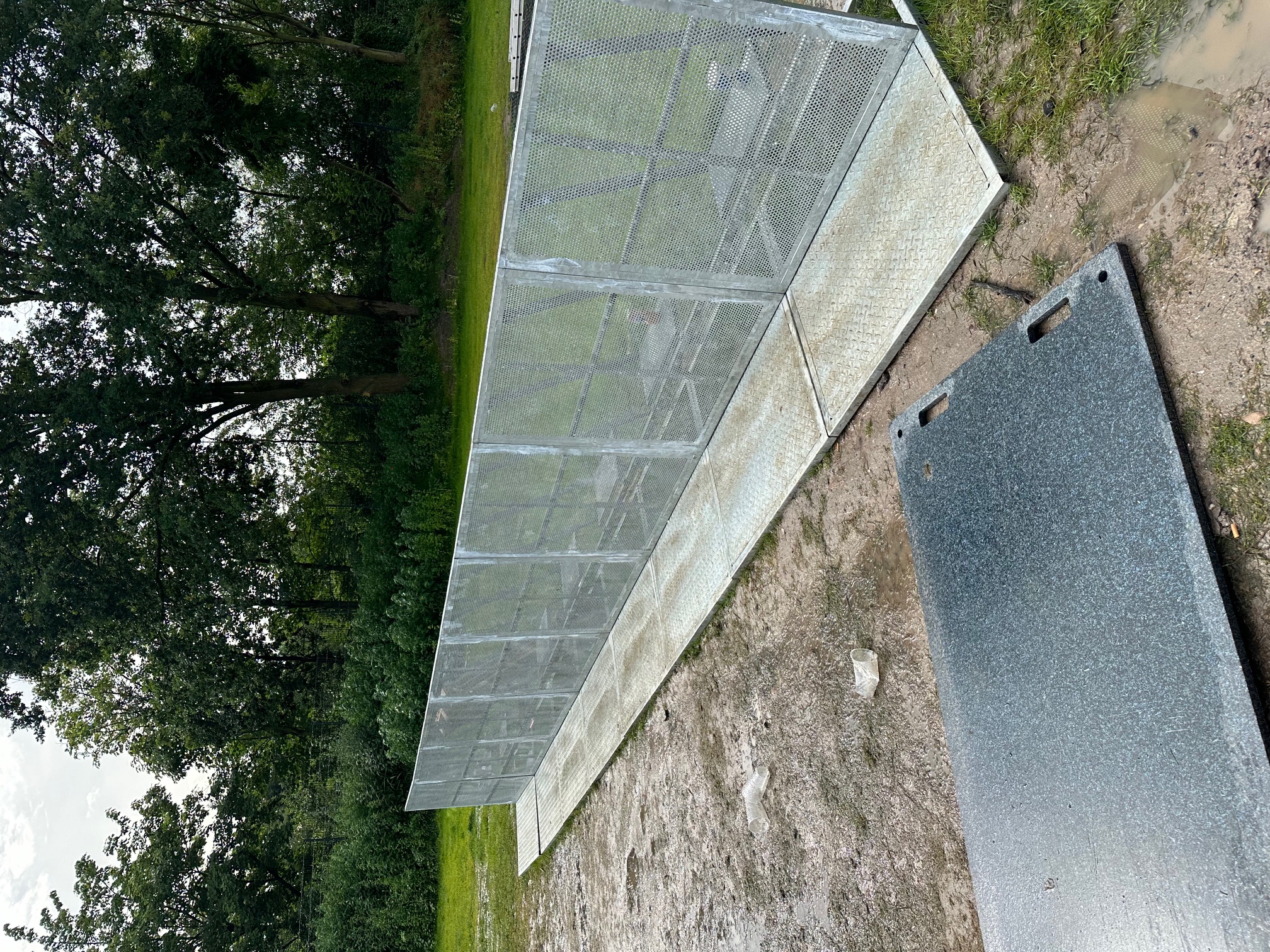 Stage Barrier/ Crash Barrier / Wellenbrecher klappbar mieten in Nußloch – Bühnengitter – 2