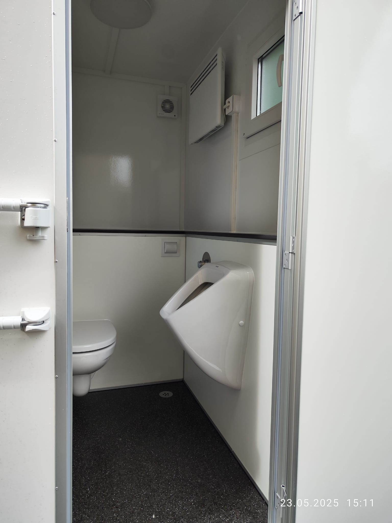 Toilettenwagen 1x Damenabteil 1x Herrenabteil mieten in Schloss Holte-Stukenbrock – Thumbnail 8