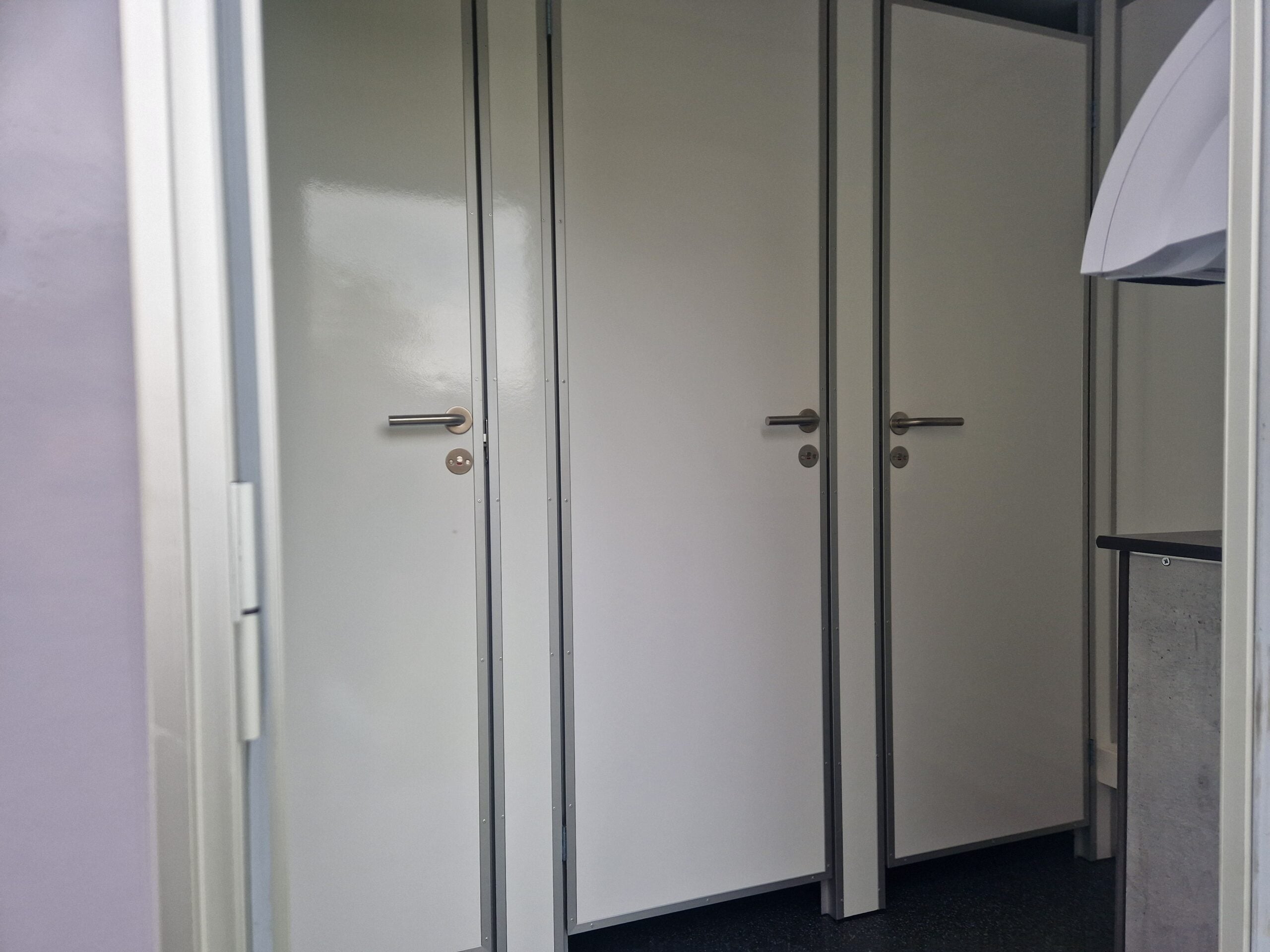 Toilettenwagen klein bis groß mieten in Schloss Holte-Stukenbrock – Thumbnail 8