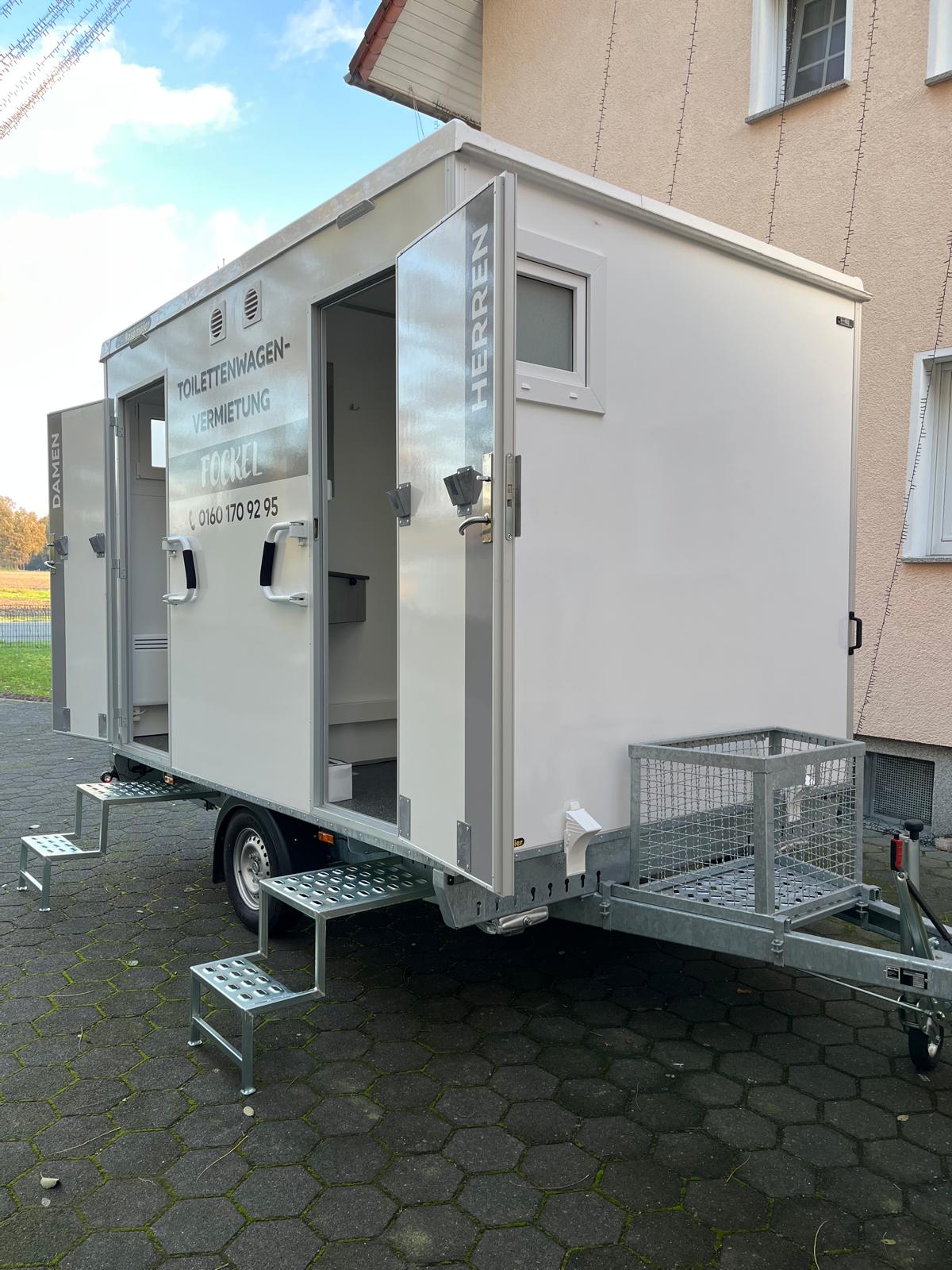 Toilettenwagen 2x Damen 1x Herren 1x Urinal mieten in Schloss Holte-Stukenbrock – Thumbnail 7