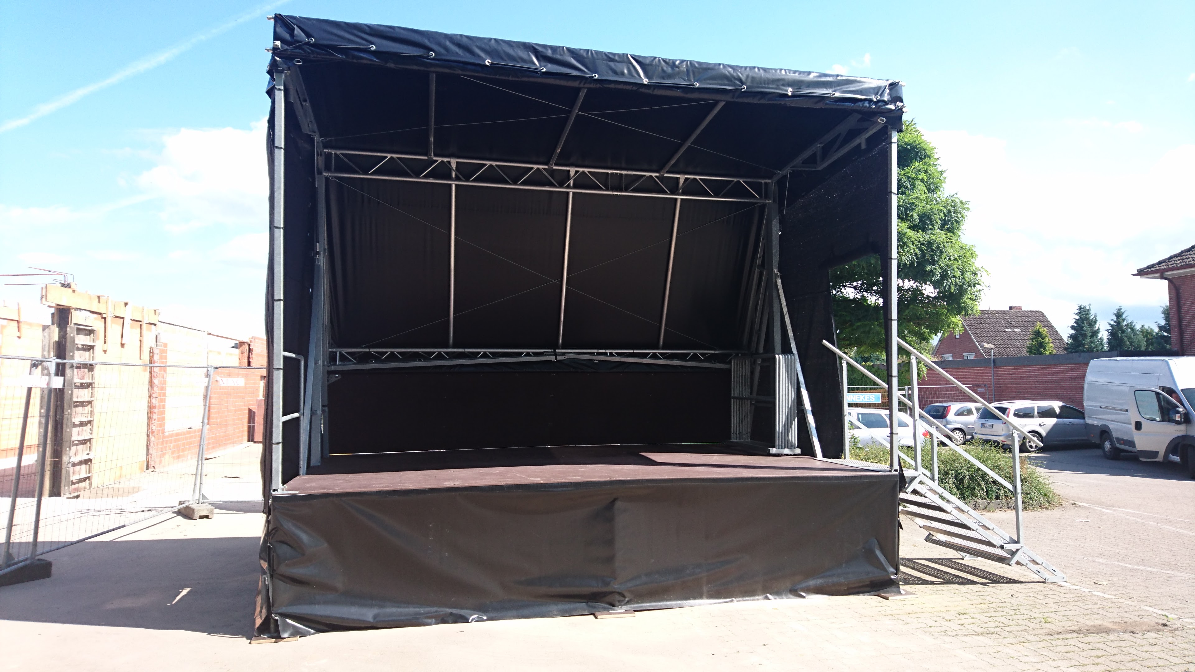 Mobile Bühne mieten in Butjadingen – 500x300 – 4