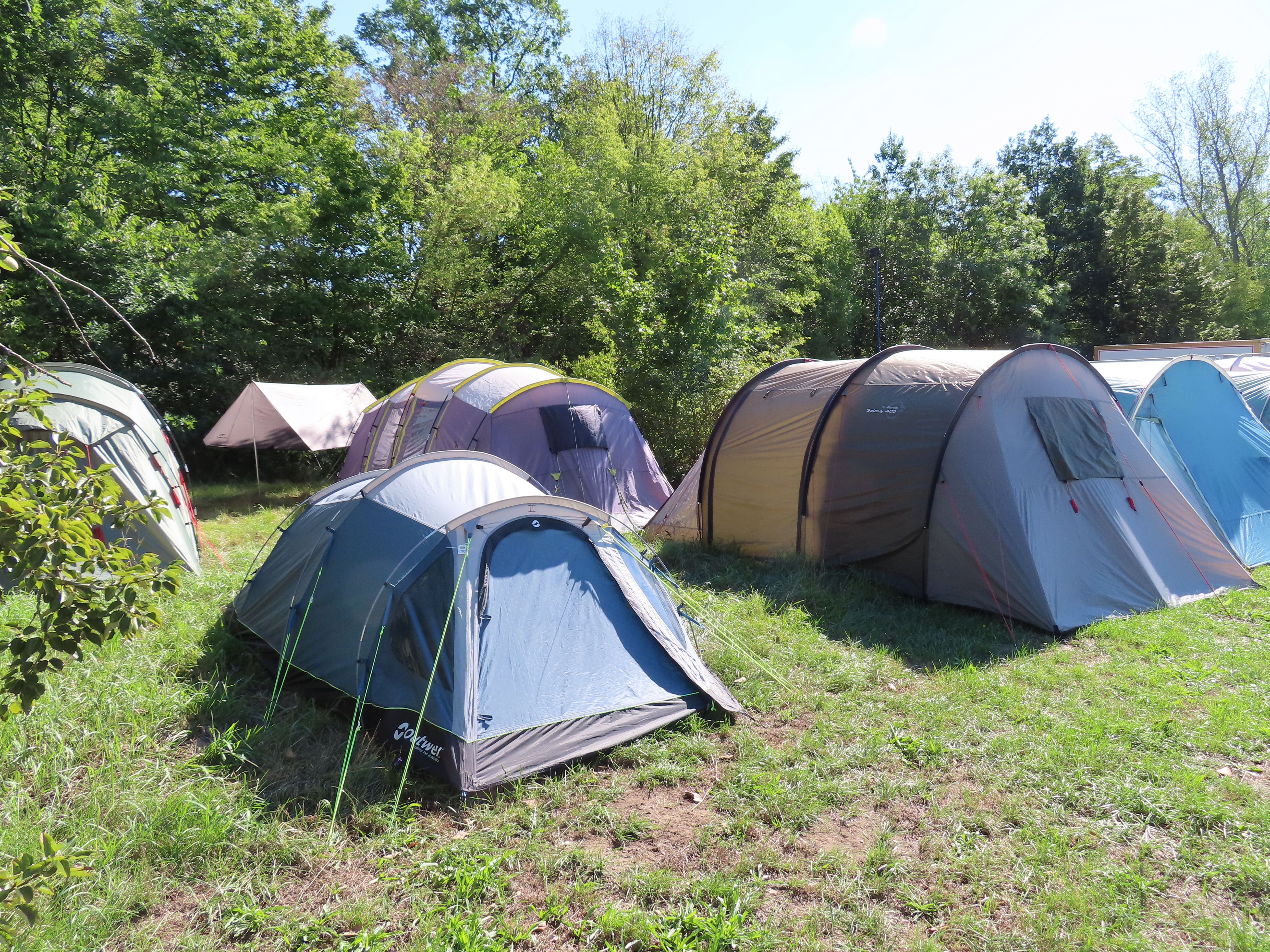 Zelt für 4 Personen / Urlaubszelt mieten in Leipzig – max. 4 – 4