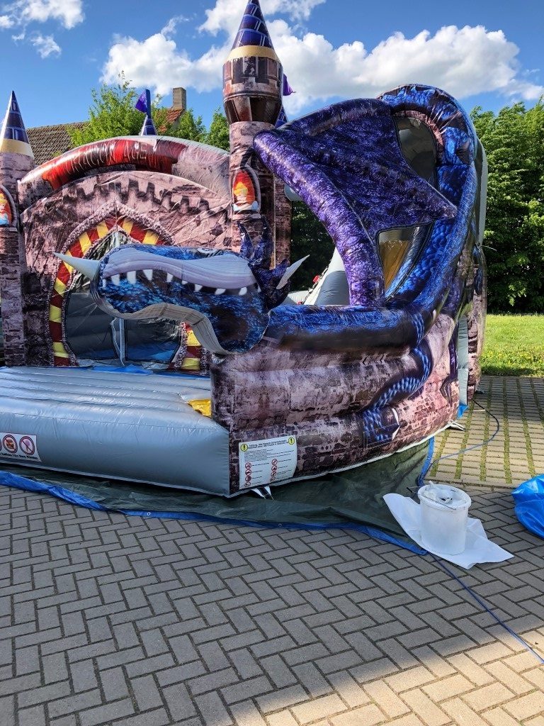 Hüpfburg " DRACHE" - Hüpfen - Toben mieten in Berga – 5,50m x 5,20m x 4,20m – 3