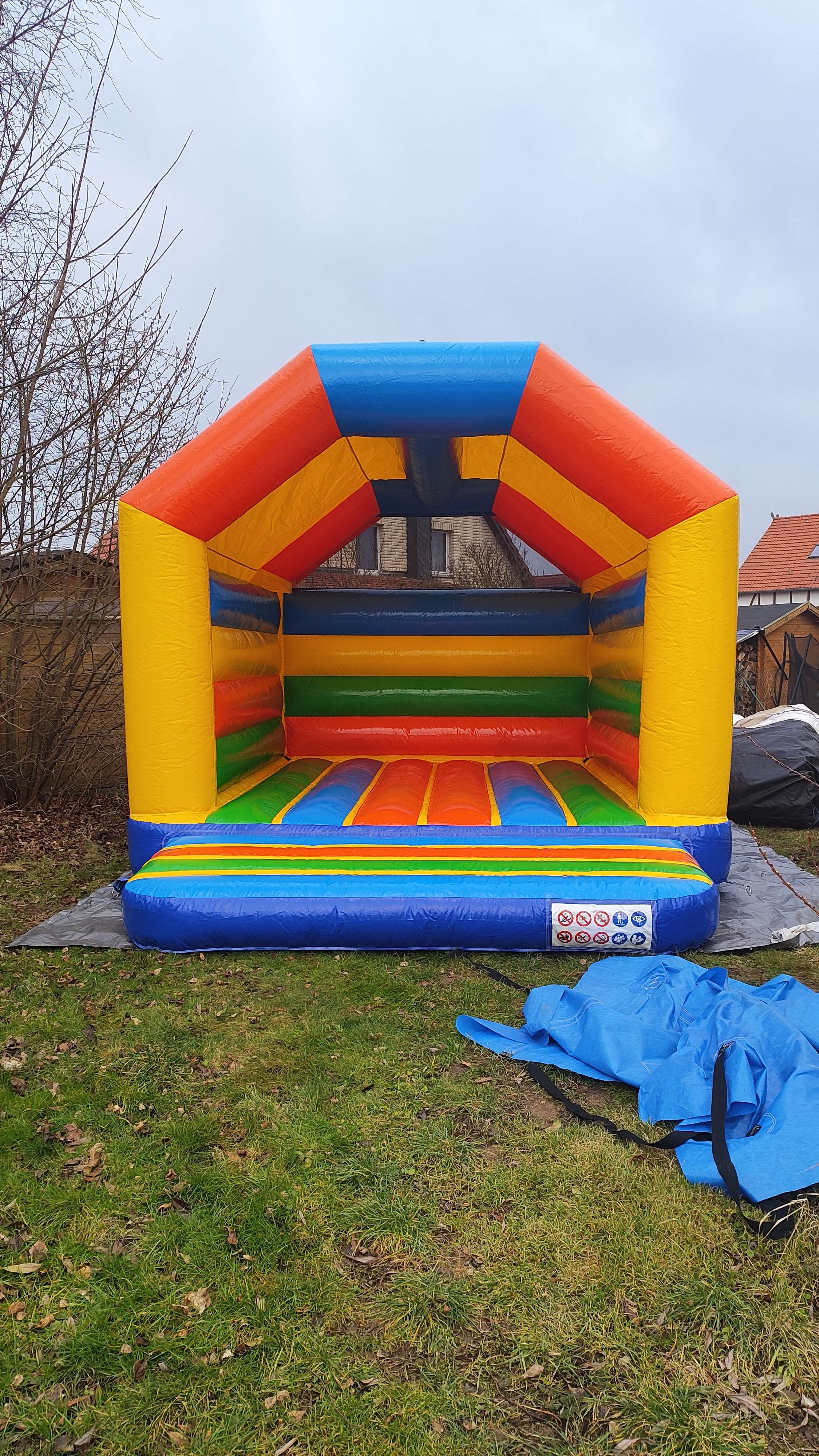 Hüpfburg 4 x 5 m mit Sonneschutz mieten in Friedland – Ohne Personal – 2