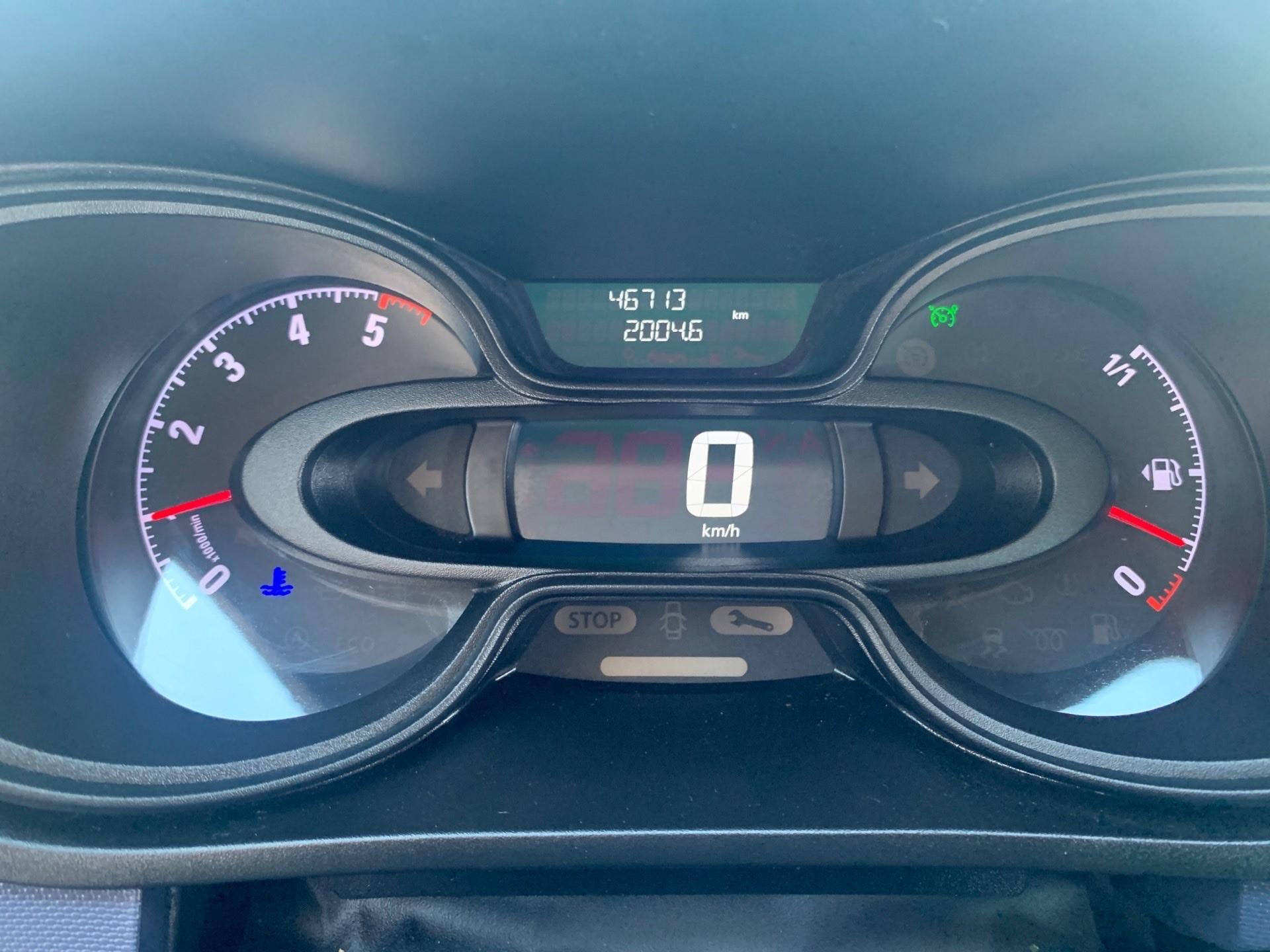Opel Vivaro Kombi L1 1.6 CDTi mieten in Rosenheim – Weiß – 5