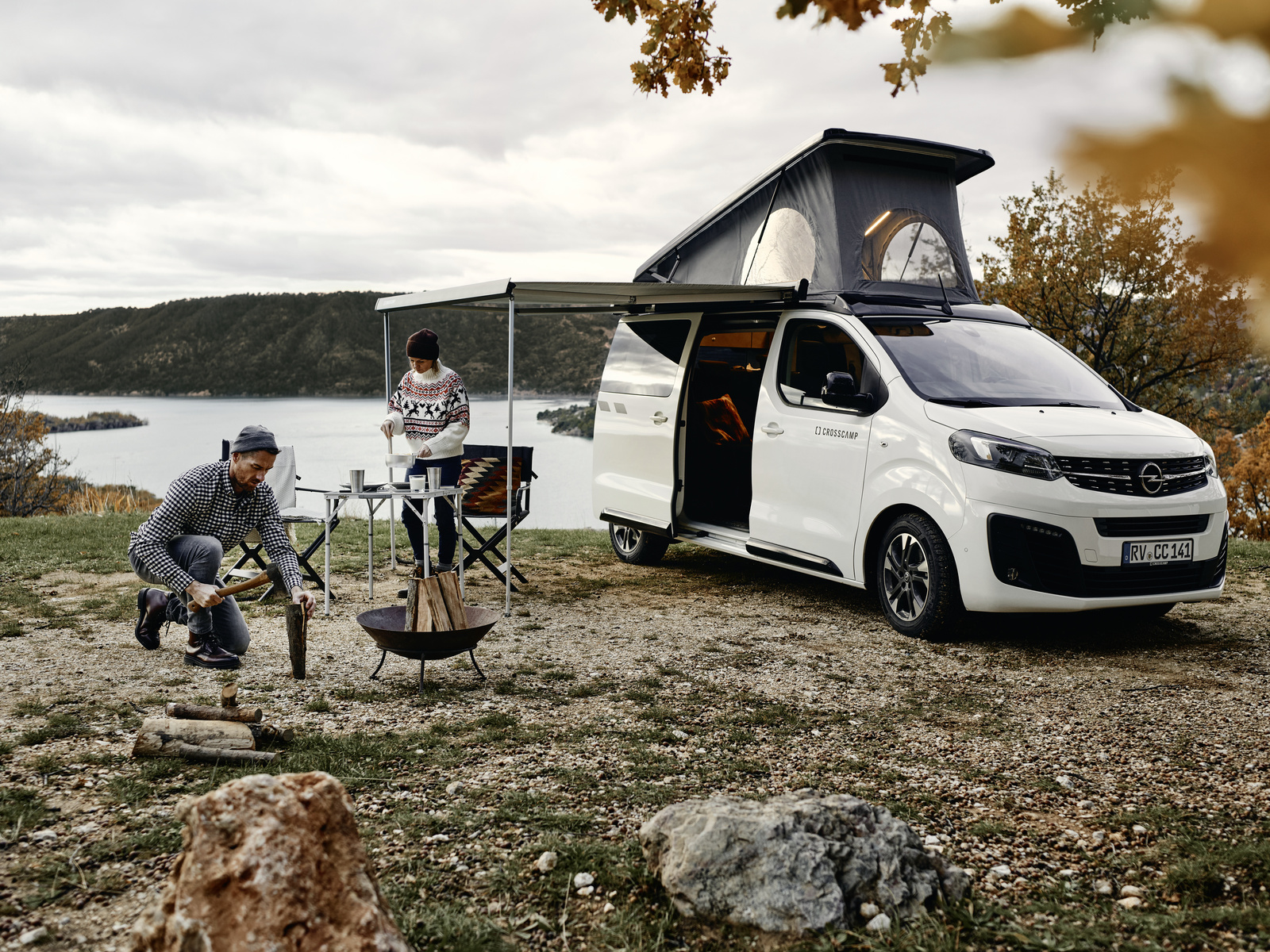 Camper Van Crosscamp Full 2.0 (4 Schlafplätze) mieten in Rosenheim – 2023