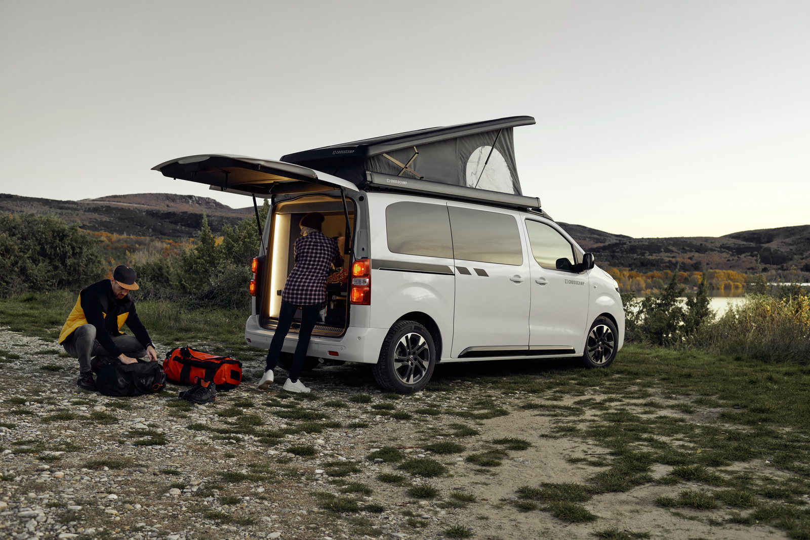 Camper Van Crosscamp Full 2.0 (4 Schlafplätze) mieten in Rosenheim – 2023 – Thumbnail 7