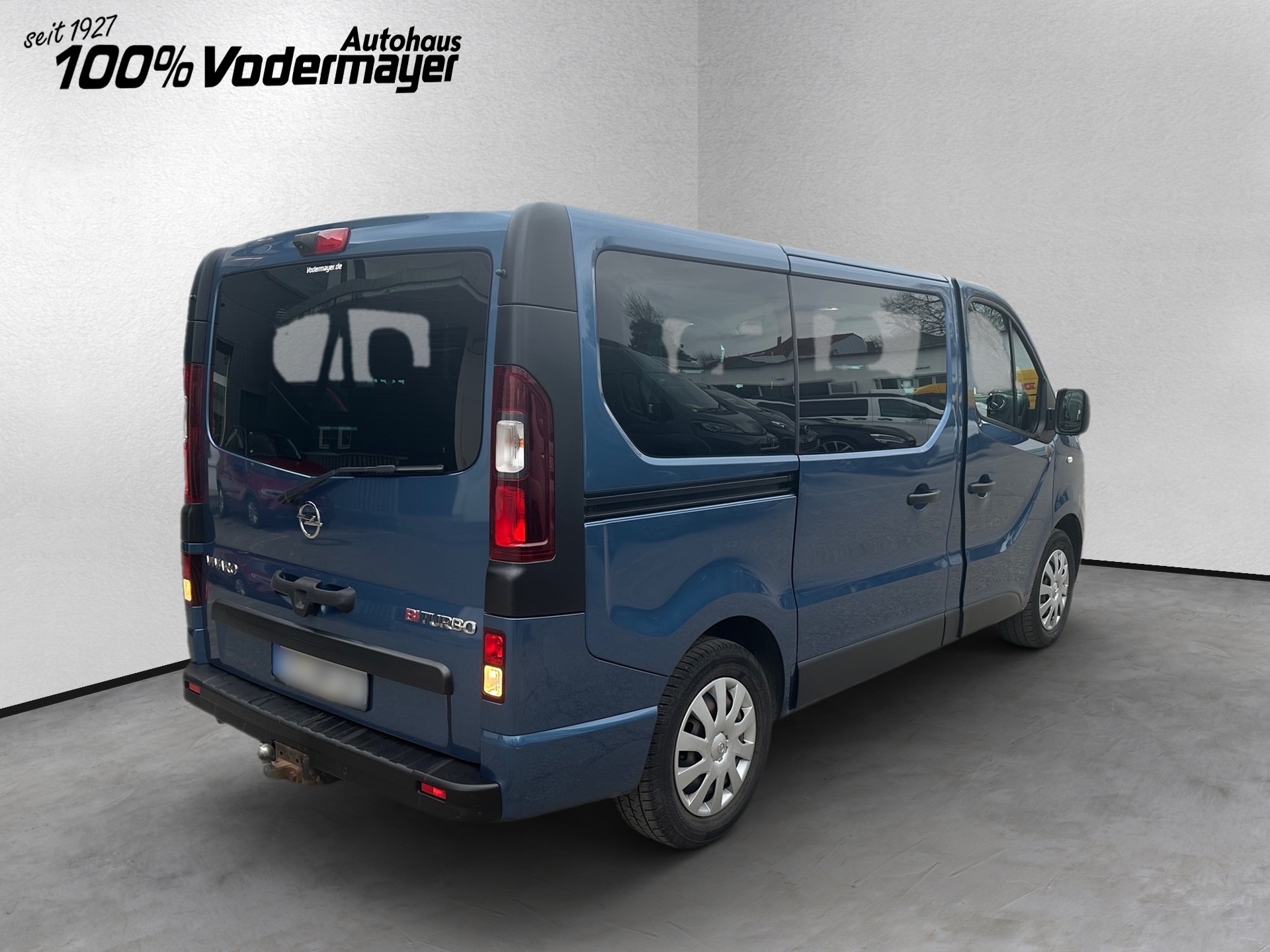 Opel Vivaro Kombi L1 1.6CDTi mit AHK mieten in Rosenheim – 2017 – Thumbnail 8