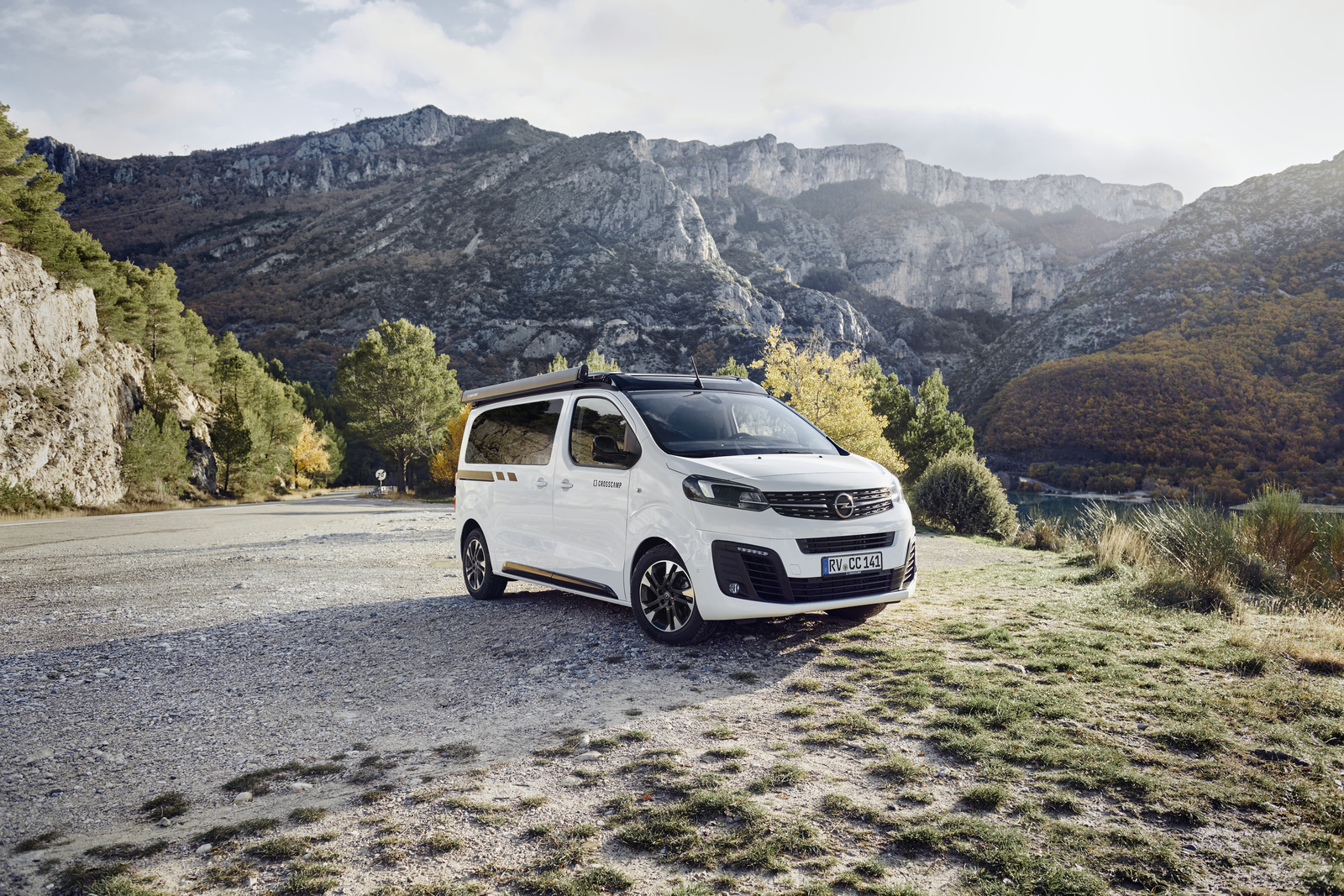Camper Van Crosscamp Full 2.0 (4 Schlafplätze) mieten in Rosenheim – 2023 – Thumbnail 9