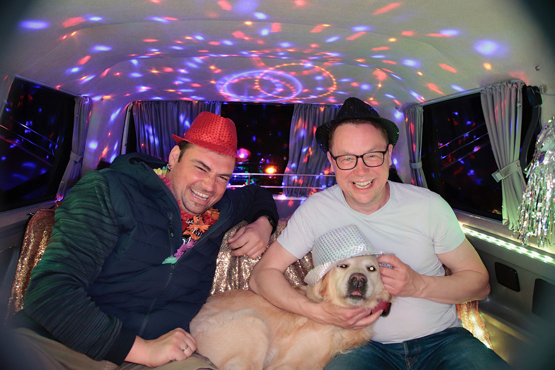 Der glitzernde Fotoboxbus mit Photobooth / Fotobox mieten in Leipzig – Fotobus – 5