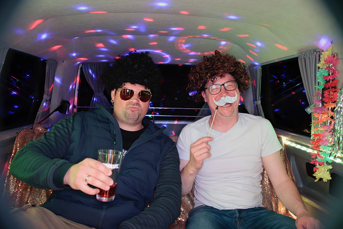 Der glitzernde Fotoboxbus mit Photobooth / Fotobox mieten in Leipzig – Fotobus – 3