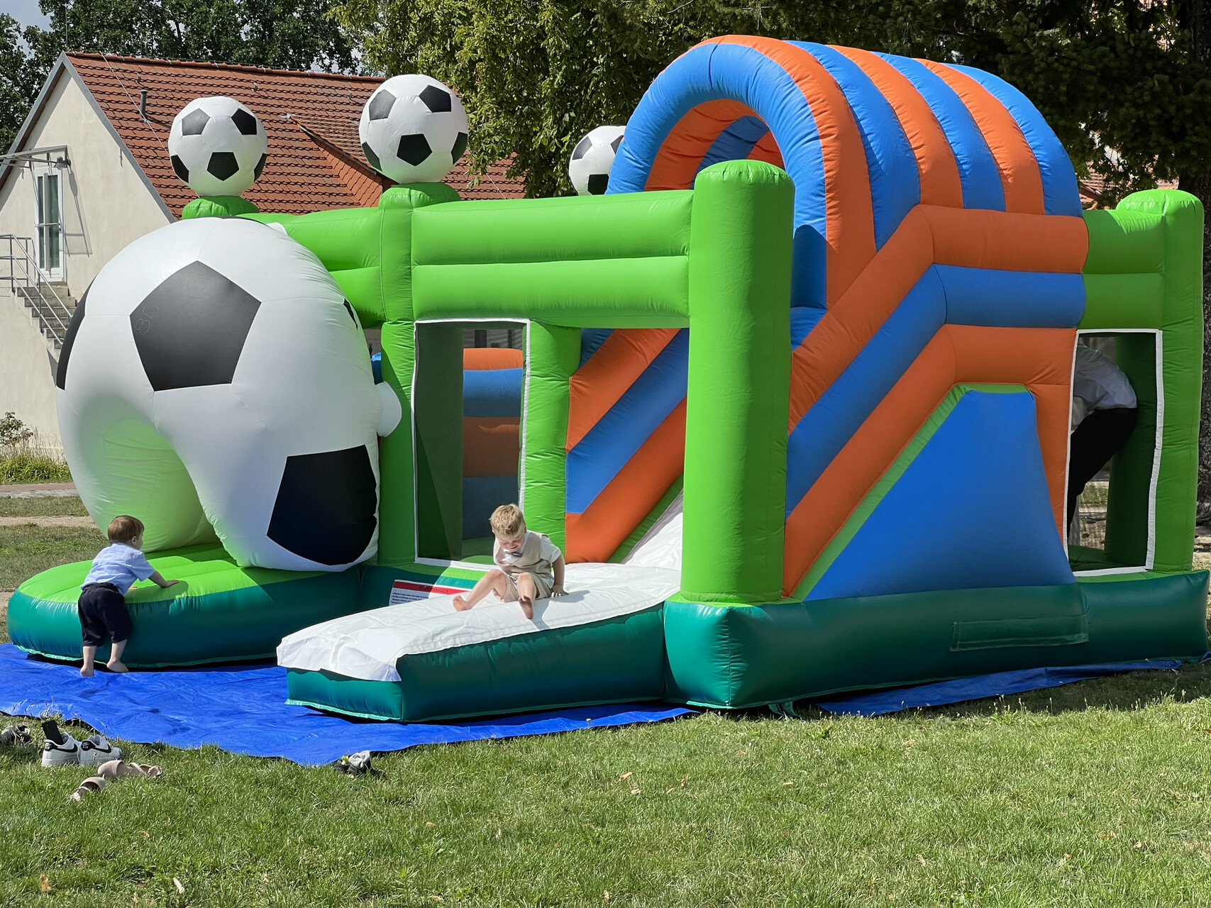 Hüpfburg Fußball mieten in Michendorf – 2