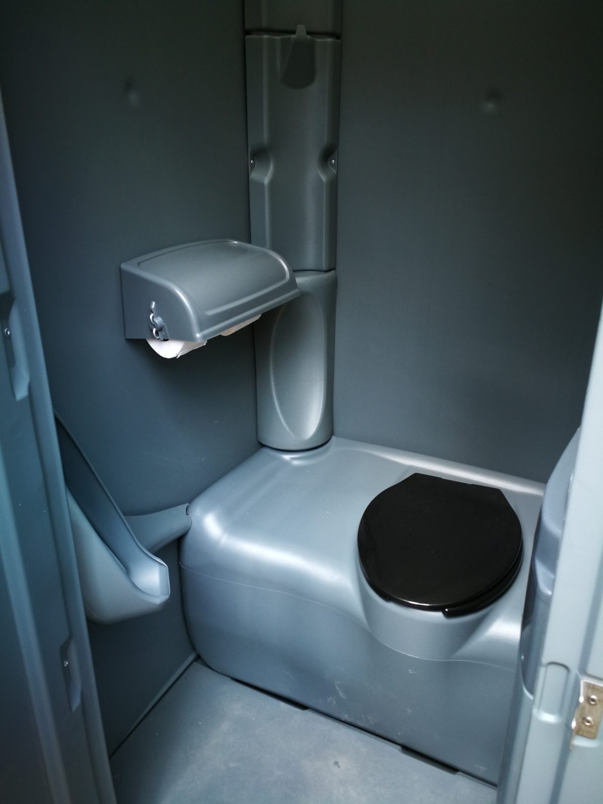 WC-Kabine VIP für Ihre Veranstaltung mit Waschbecken mieten in Göttingen – 1,2x1,2 – 3