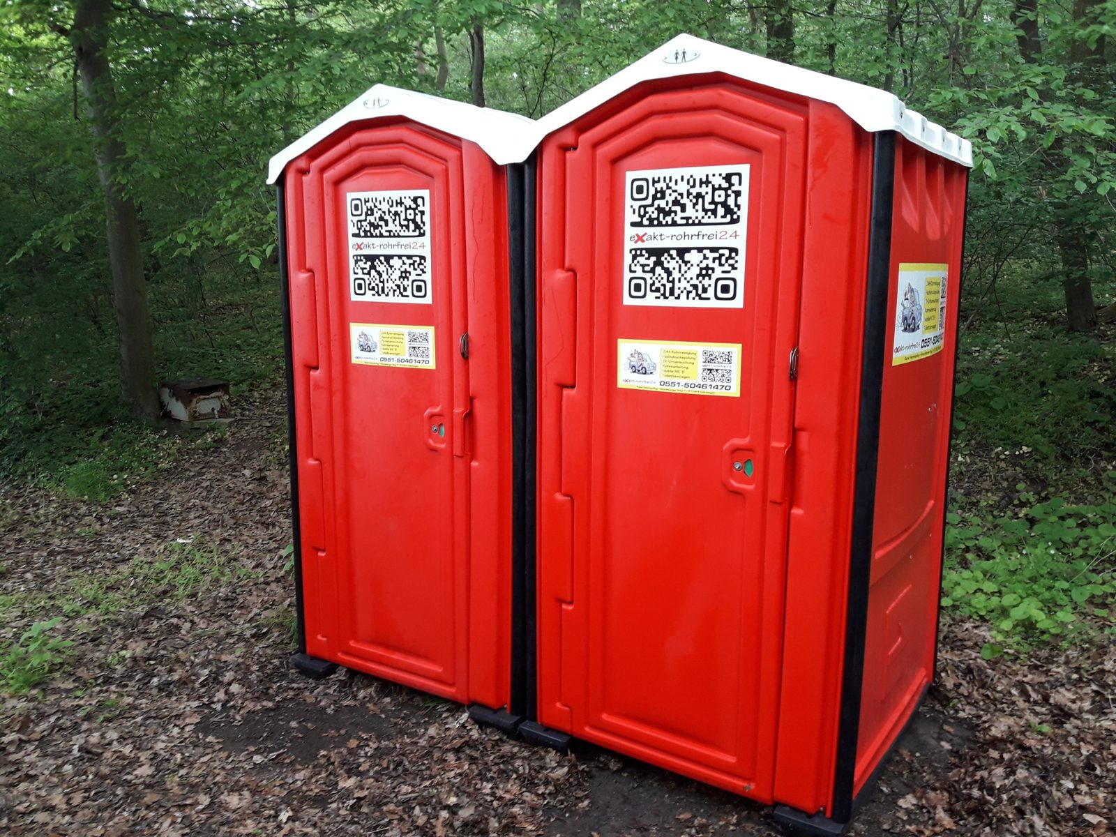 Mobile WC-Kabine mit Urinal für Ihre Baustelle mieten in Göttingen – 1,2x1,2 – 3
