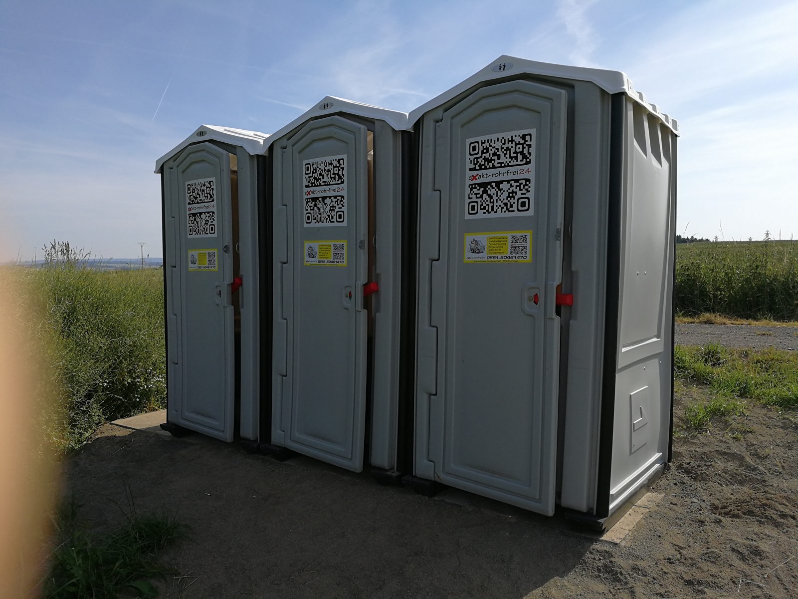 Mobile WC-Kabine mit Urinal für Ihre Baustelle mieten in Göttingen – 1,2x1,2 – 5
