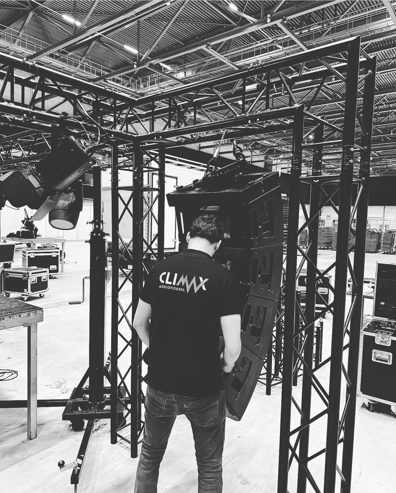 Tontechnik mieten – Line Array & PA-Anlage für Events mieten in Köln – 4