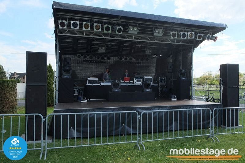 Mobile Bühne 43 m² mieten – Trailerbühne 6 mieten in Wachtendonk – 680x630x440