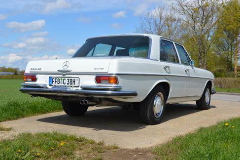 Mercedes Benz 280SE mit Klima mieten mieten in Gilching – 1970 – Thumbnail 6