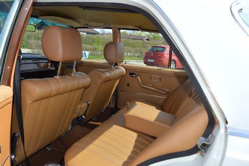 Mercedes Benz 280SE mit Klima mieten mieten in Gilching – 1970 – Thumbnail 12