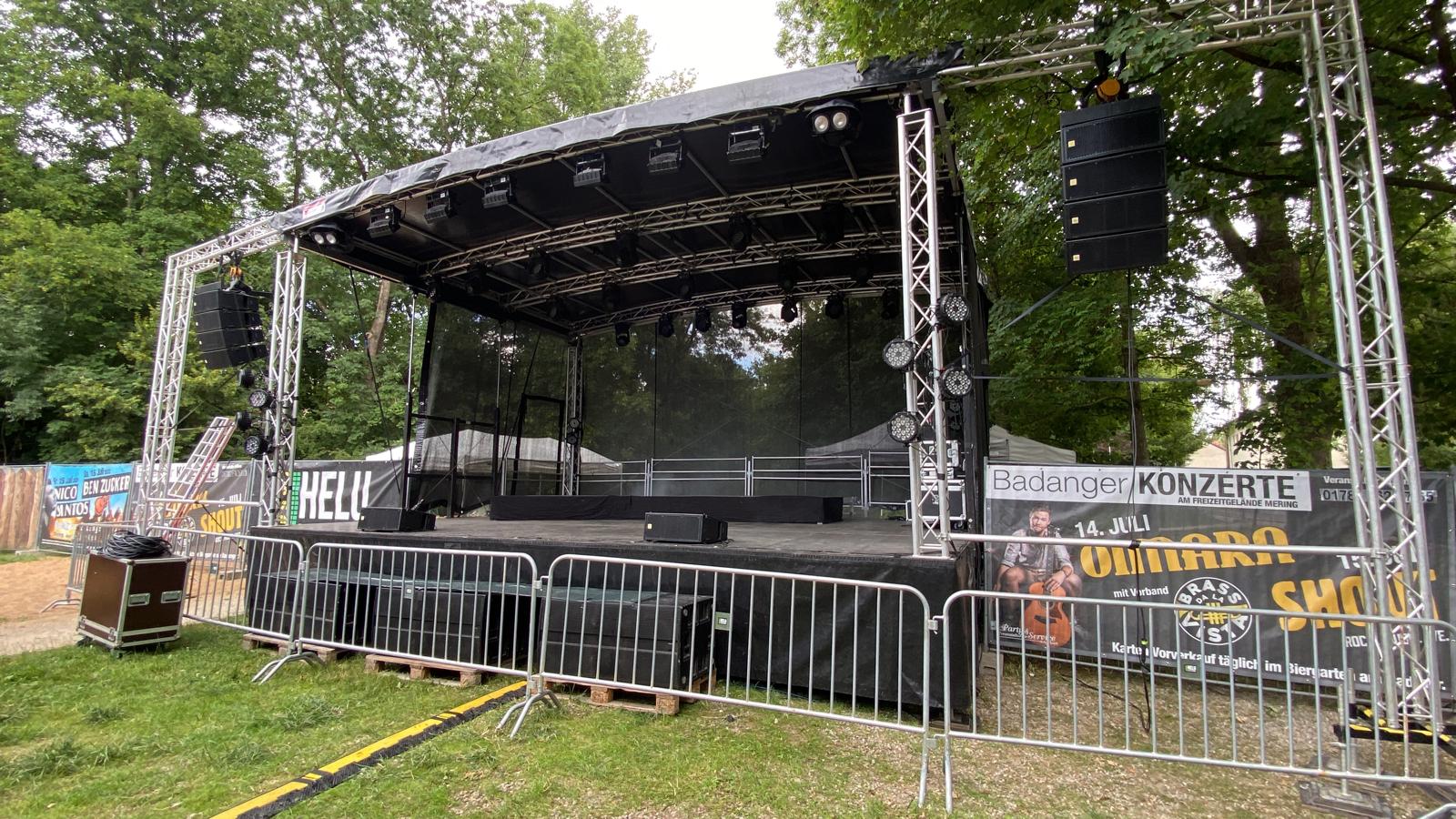 Trailer Bühne - Rundbogenbühne 8x6m mieten in Merching – 48m2